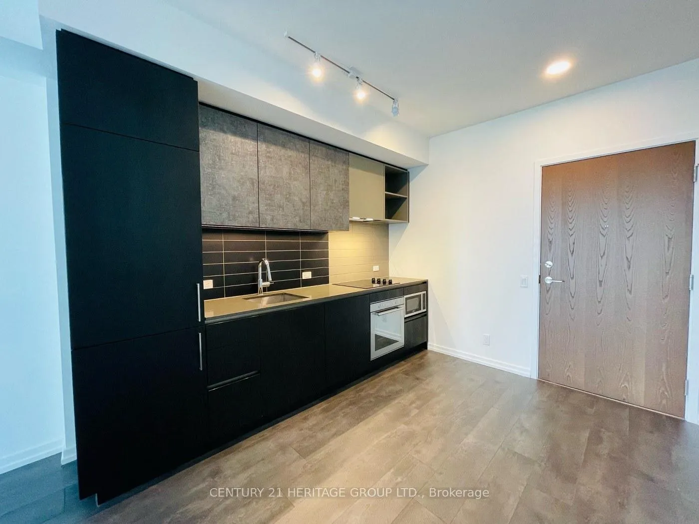Photo 6 of Unit 1810, 7890 Jane Street, Vaughan, Concord — HOMEH