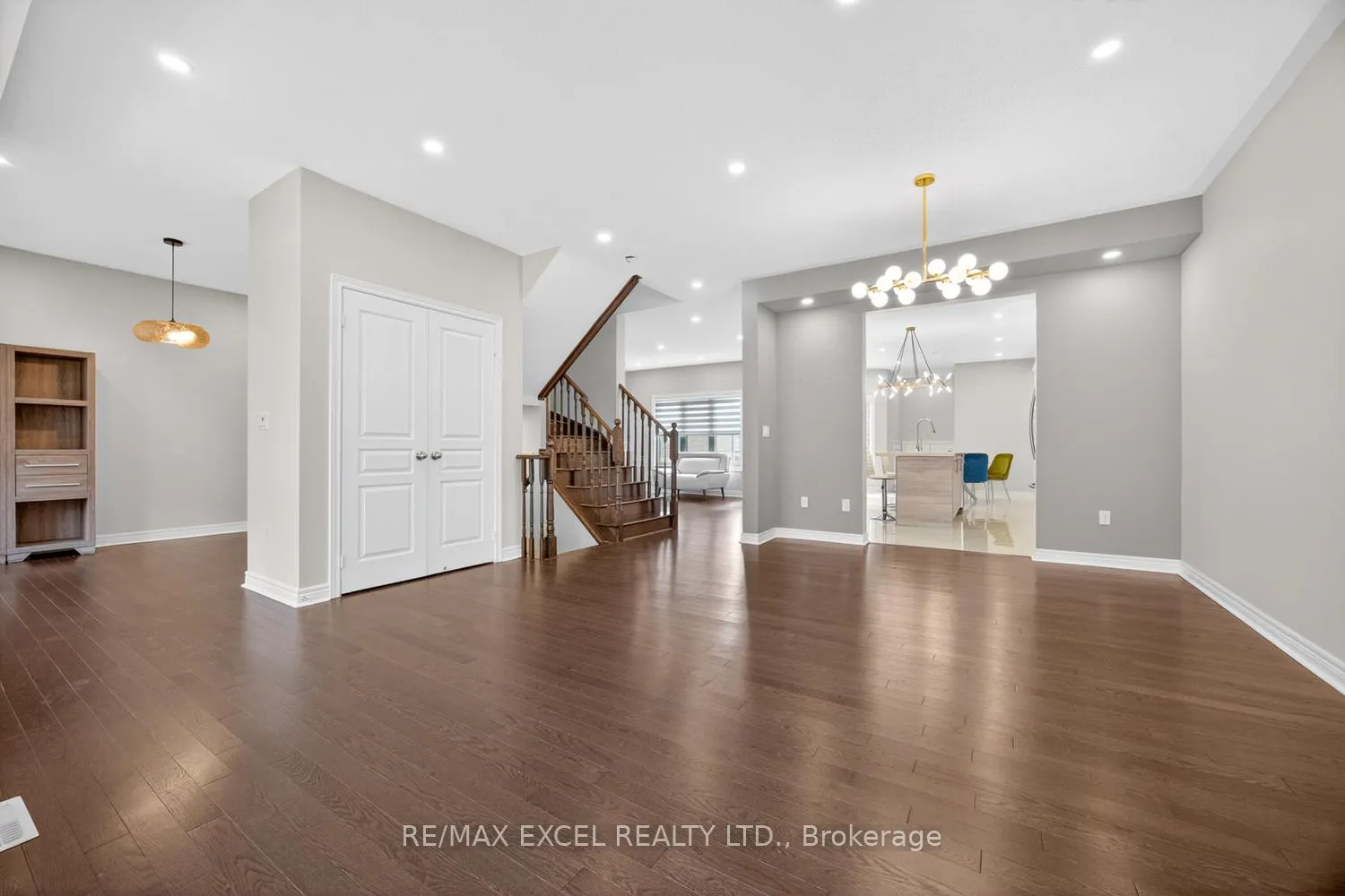 Photo 2 of 77 Sunnyside Hill Road, Markham, Cornell — HOMEH
