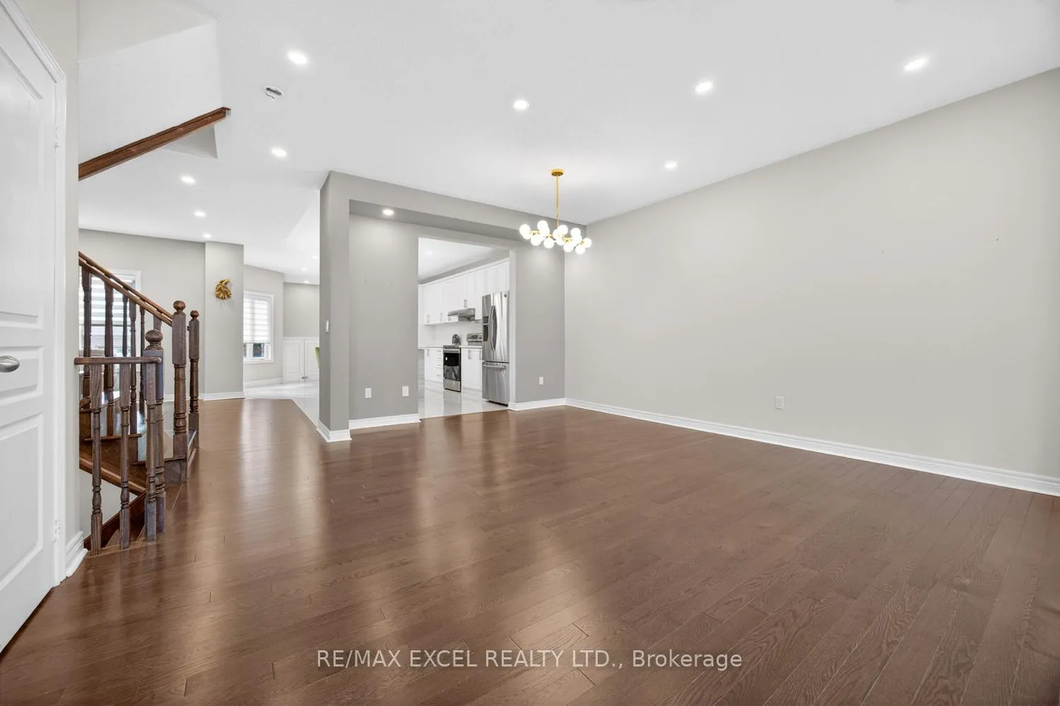 Photo 3 of 77 Sunnyside Hill Road, Markham, Cornell — HOMEH