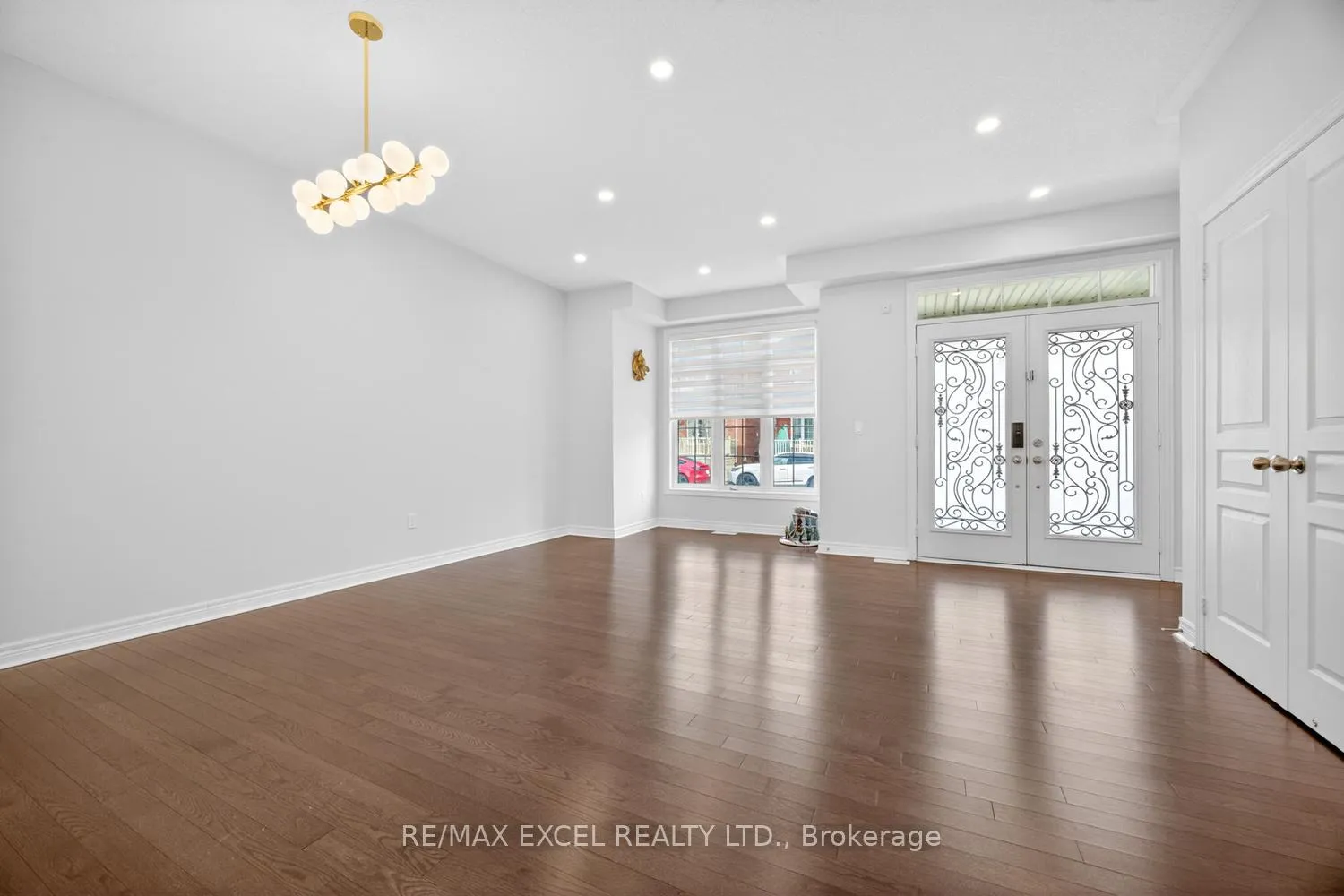 Photo 5 of 77 Sunnyside Hill Road, Markham, Cornell — HOMEH