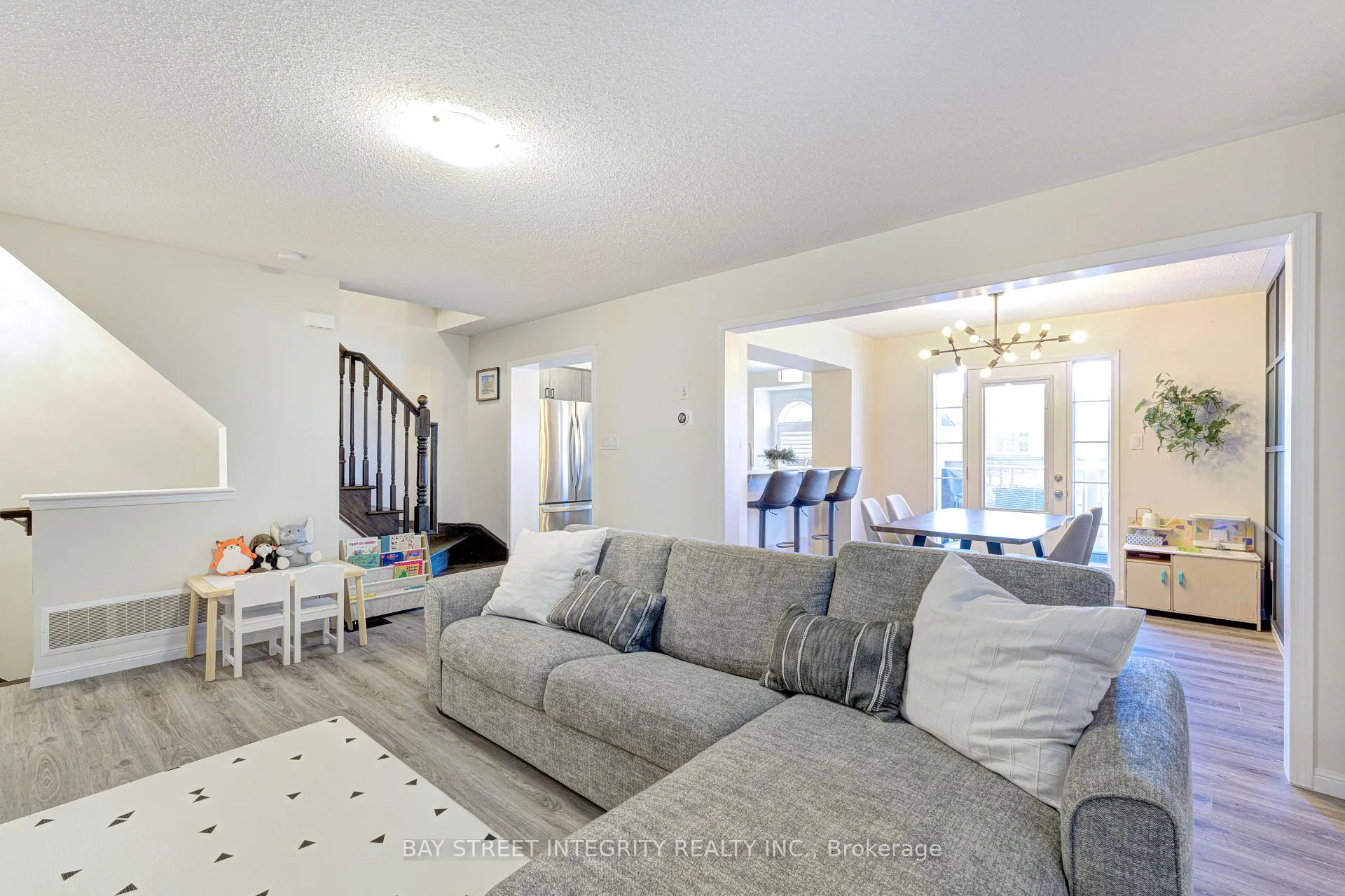 Photo 8 of 1033 Stemman Place, Milton, Willmott — HOMEH