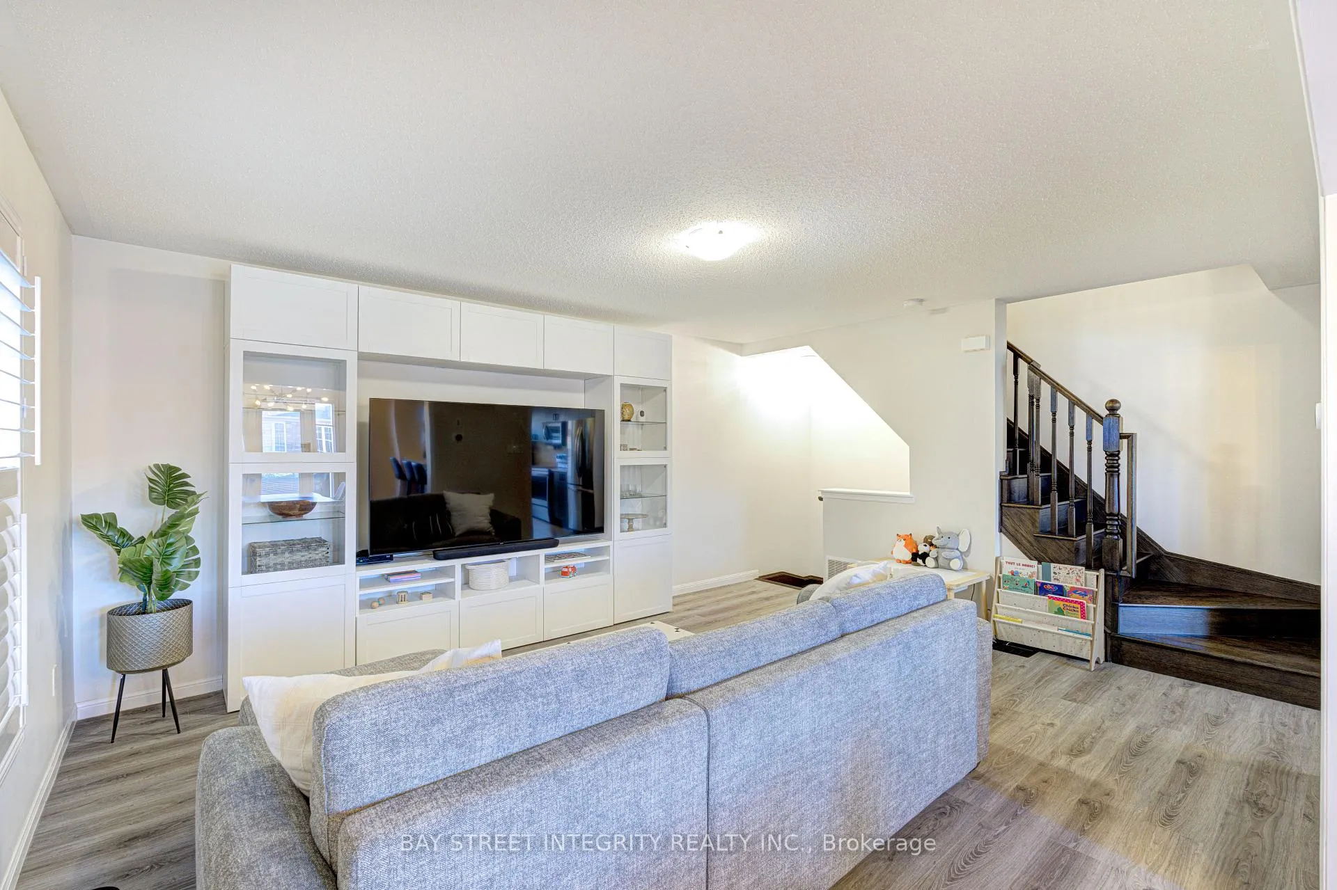 Photo 11 of 1033 Stemman Place, Milton, Willmott — HOMEH