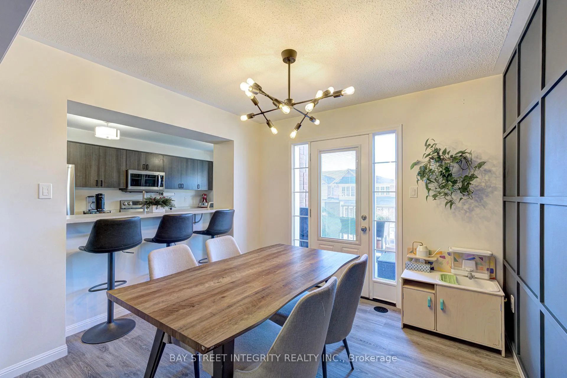 Photo 12 of 1033 Stemman Place, Milton, Willmott — HOMEH