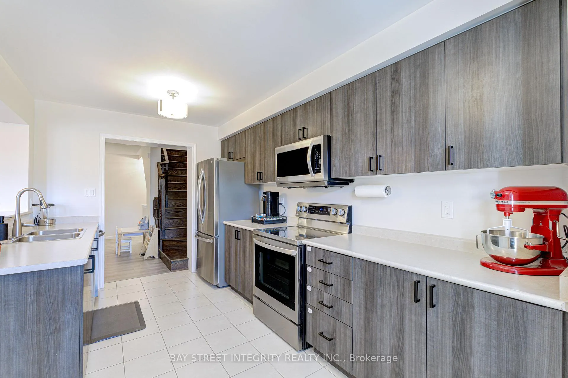 Photo 18 of 1033 Stemman Place, Milton, Willmott — HOMEH