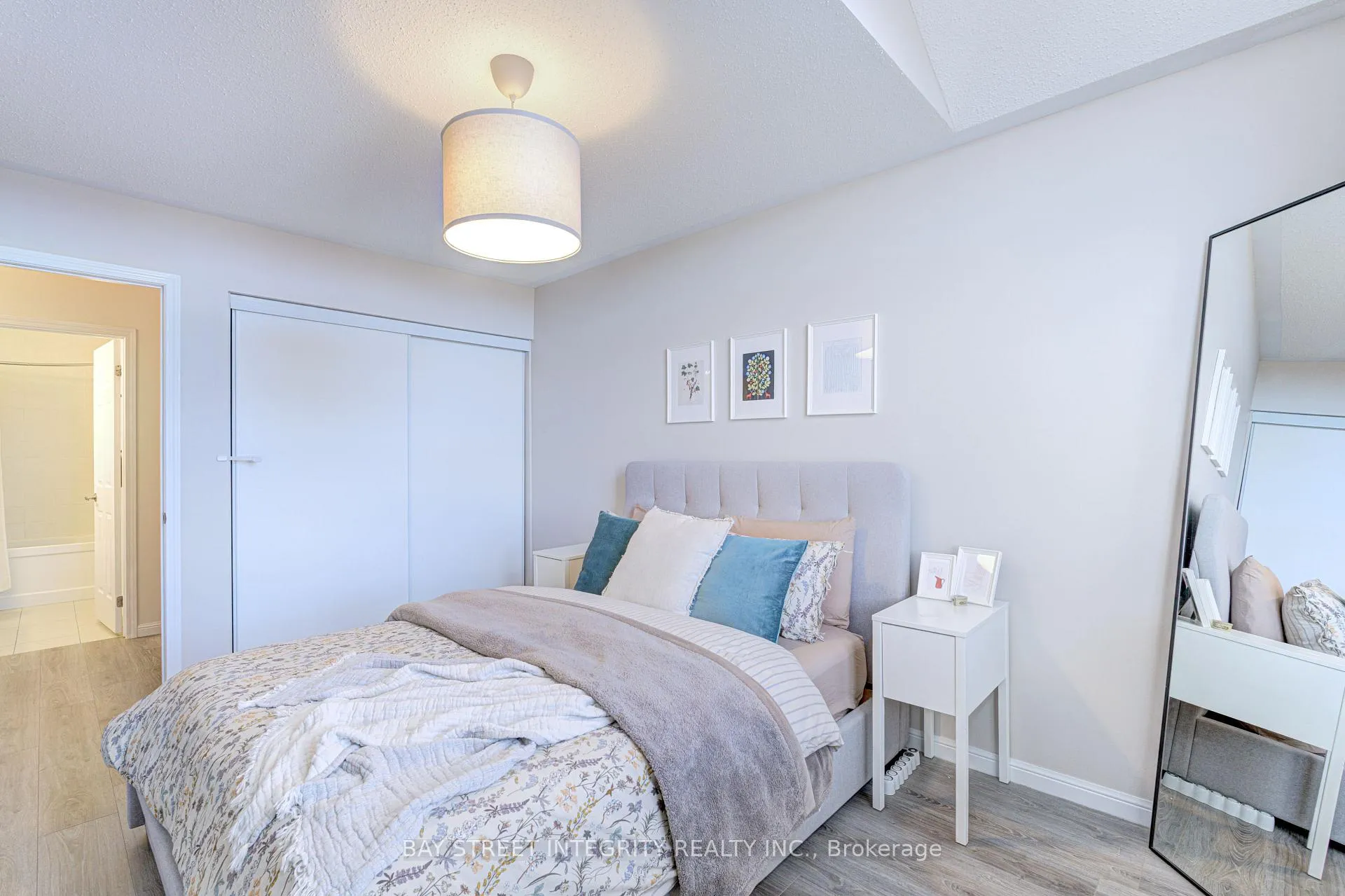 Photo 23 of 1033 Stemman Place, Milton, Willmott — HOMEH