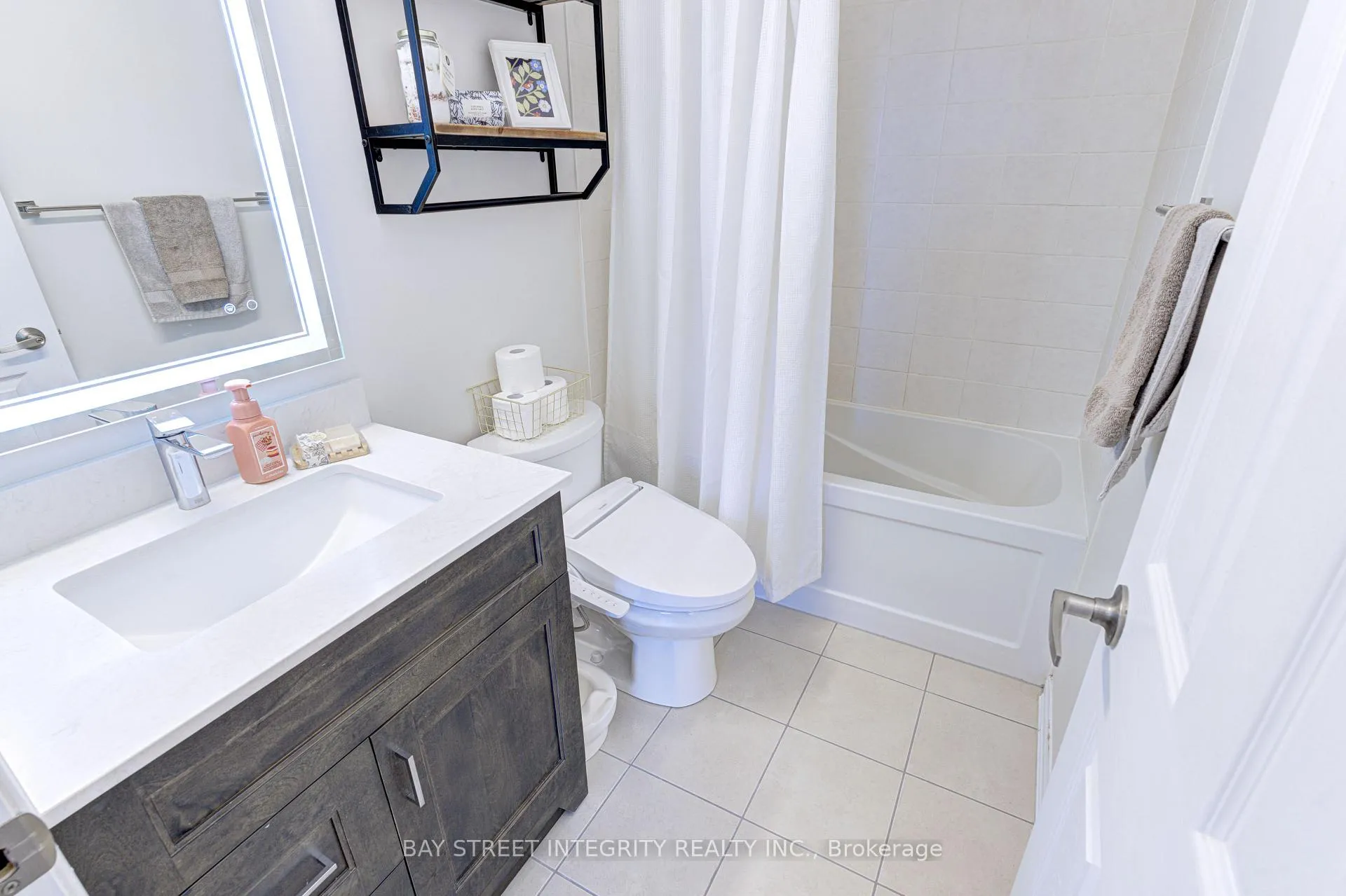 Photo 31 of 1033 Stemman Place, Milton, Willmott — HOMEH