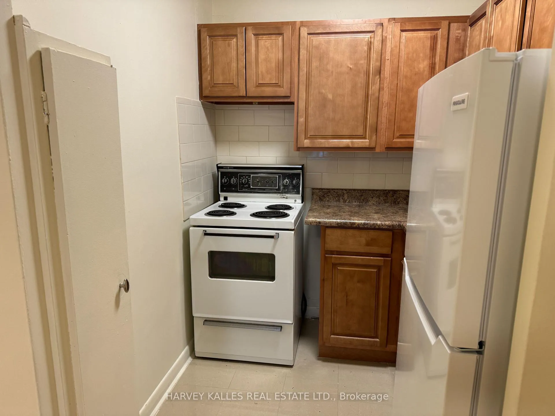 Photo 3 of Unit 607, 51 Gamble Avenue, Toronto, East York — HOMEH