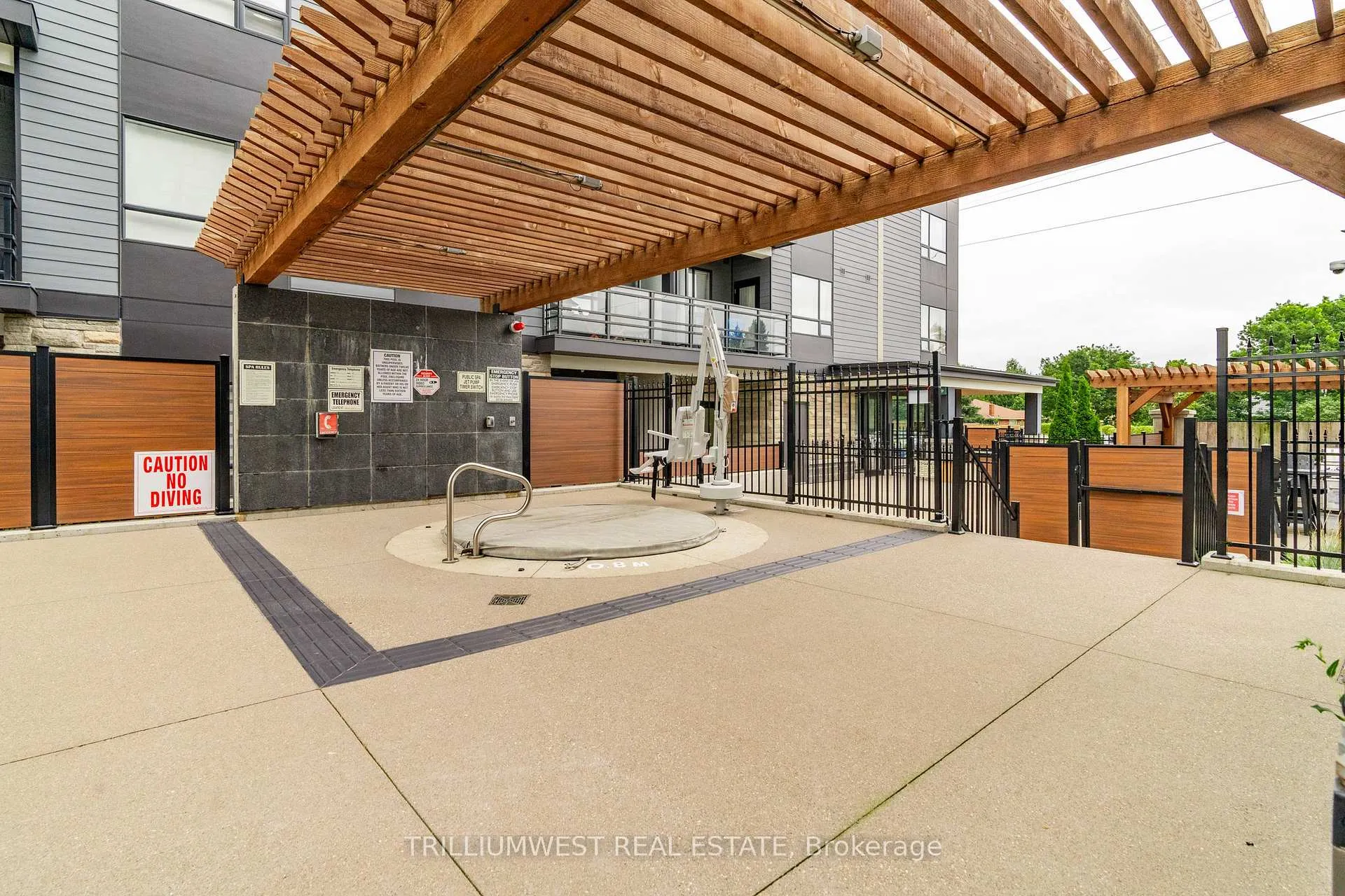Photo 24 of Unit 202, 247 Northfield Drive E, Waterloo — HOMEH