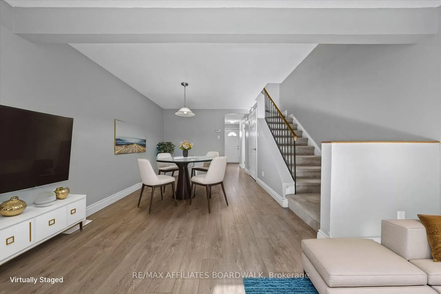 Photo 11 of 6482 Bilberry Drive W, Ottawa, Convent Glen North — HOMEH