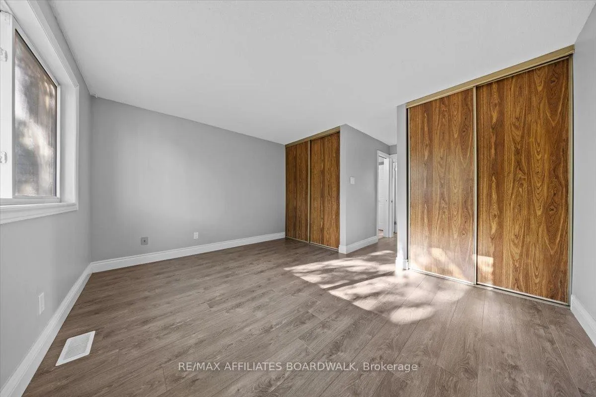 Photo 27 of 6482 Bilberry Drive W, Ottawa, Convent Glen North — HOMEH