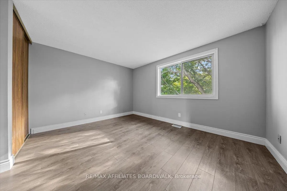 Photo 30 of 6482 Bilberry Drive W, Ottawa, Convent Glen North — HOMEH