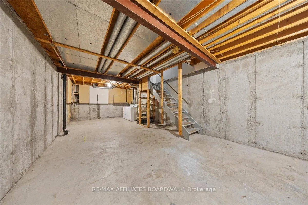 Photo 34 of 6482 Bilberry Drive W, Ottawa, Convent Glen North — HOMEH