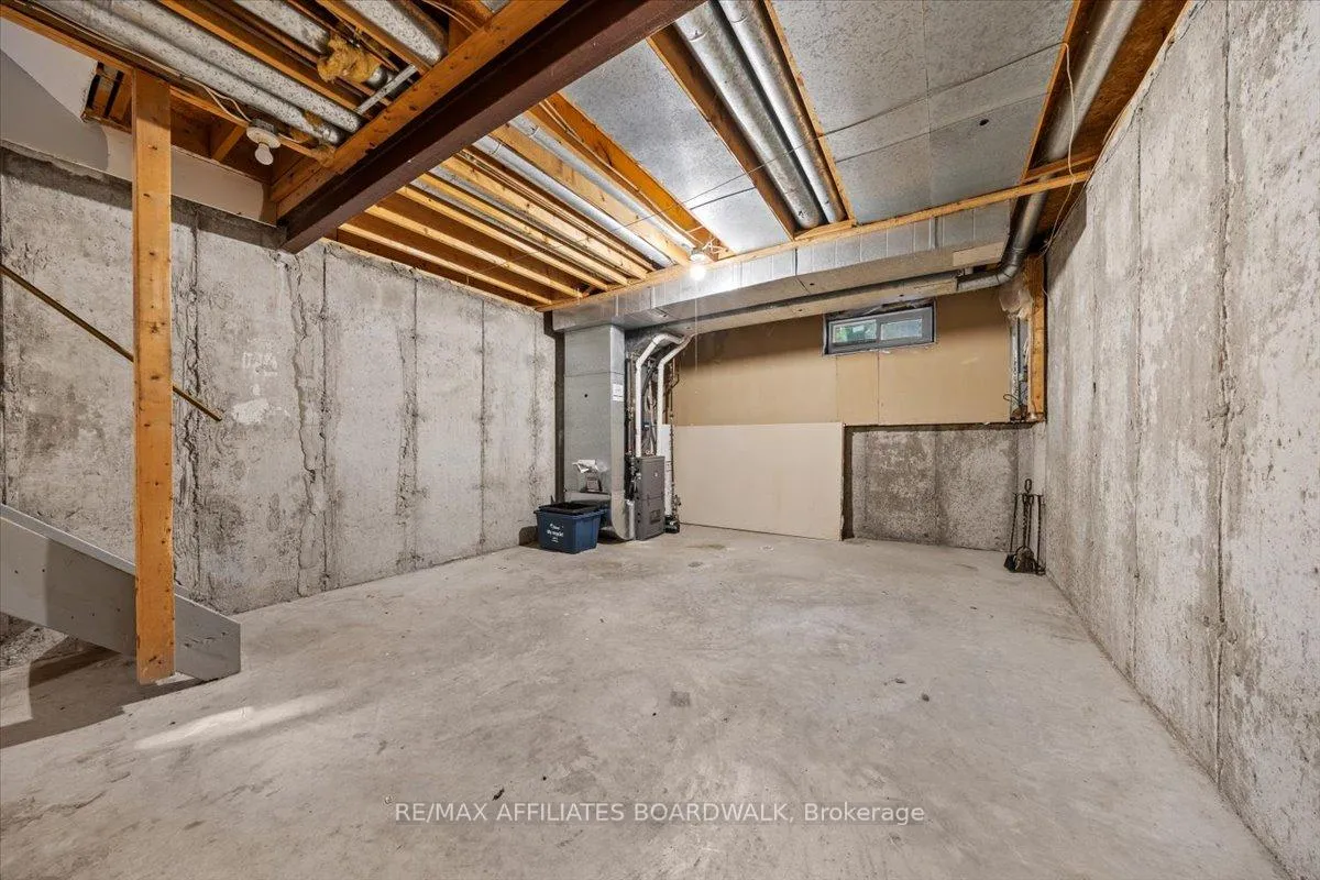 Photo 37 of 6482 Bilberry Drive W, Ottawa, Convent Glen North — HOMEH
