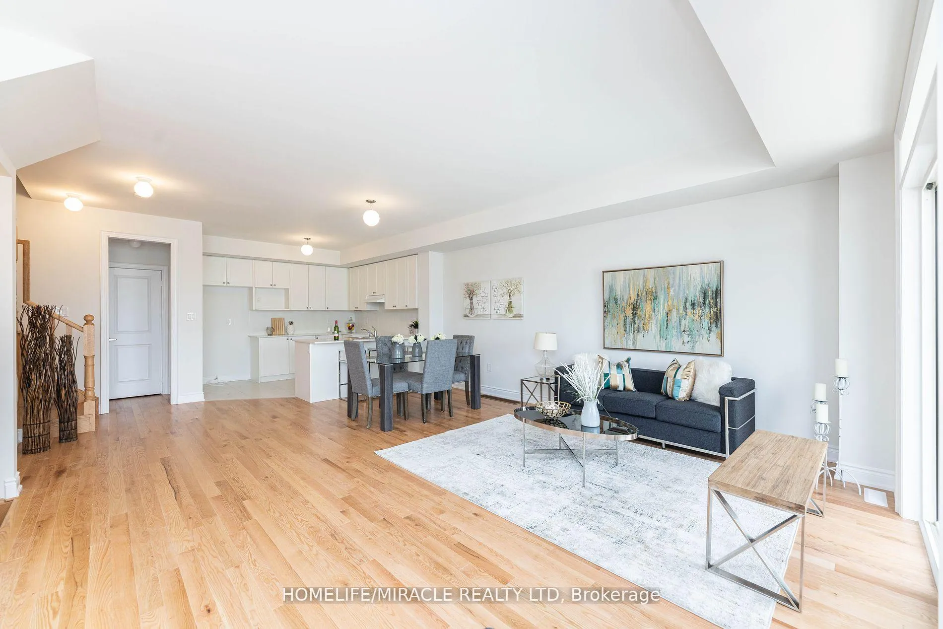Photo 8 of 413 Tennant Circle, Vaughan, Vellore Village — HOMEH