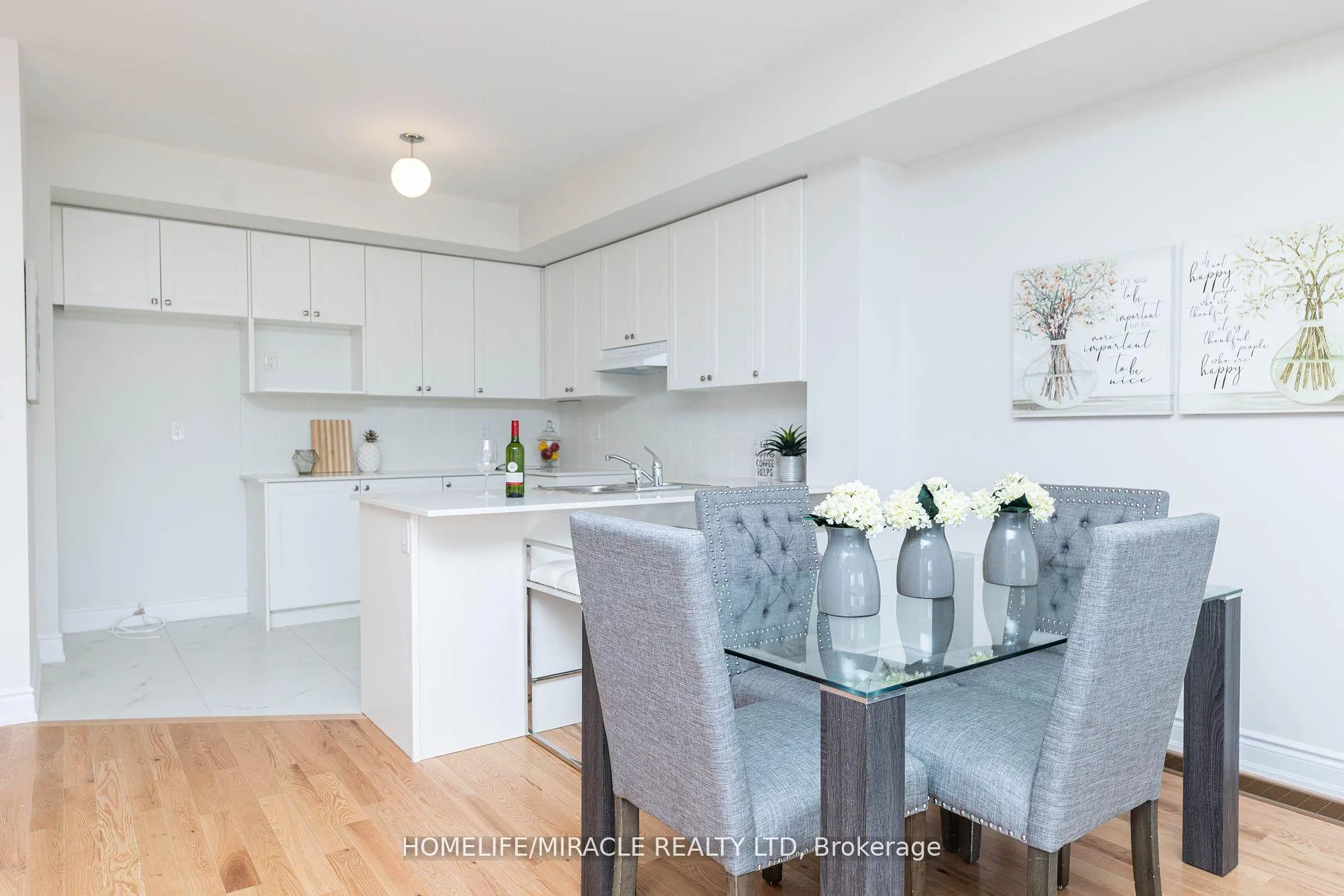 Photo 15 of 413 Tennant Circle, Vaughan, Vellore Village — HOMEH