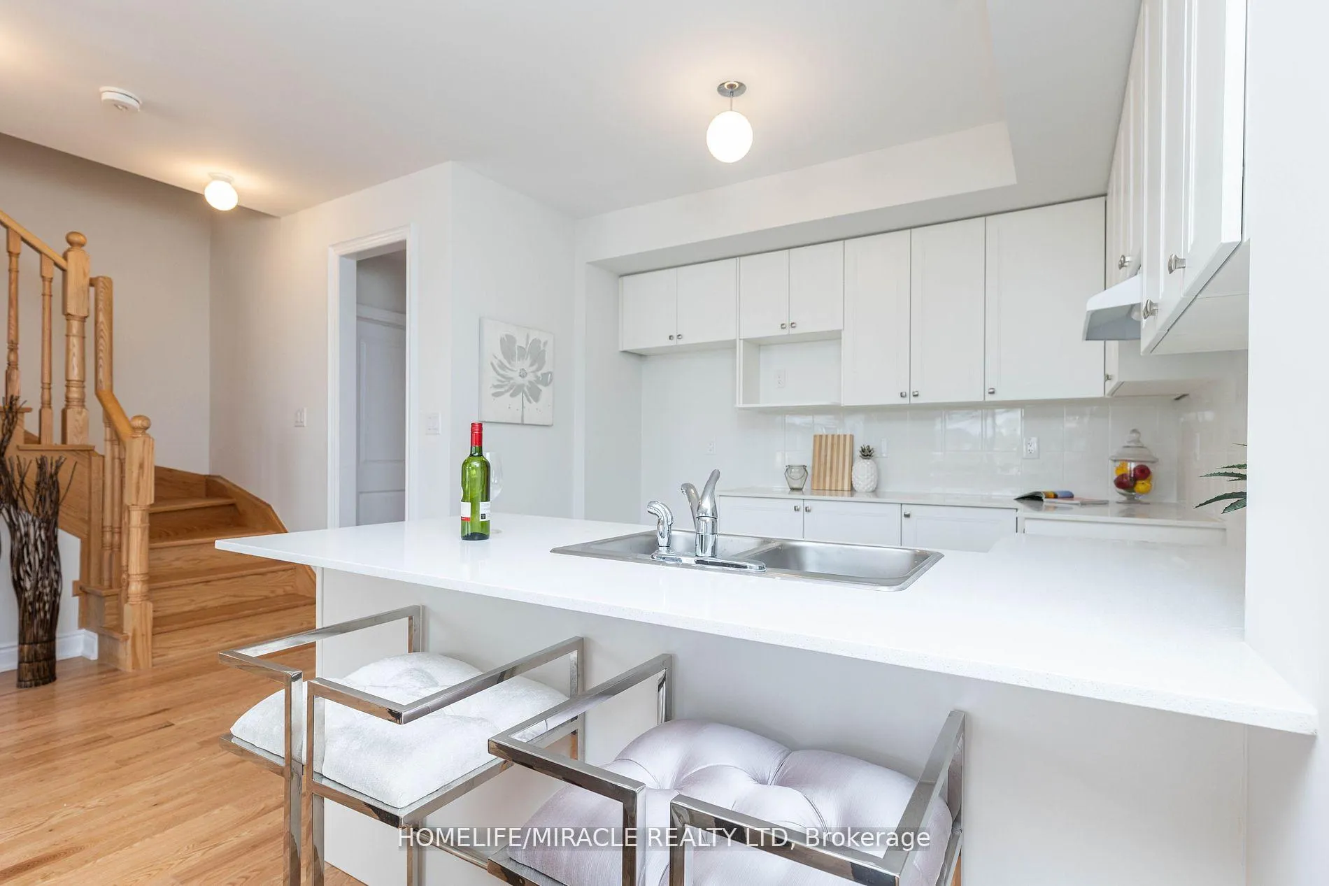 Photo 21 of 413 Tennant Circle, Vaughan, Vellore Village — HOMEH