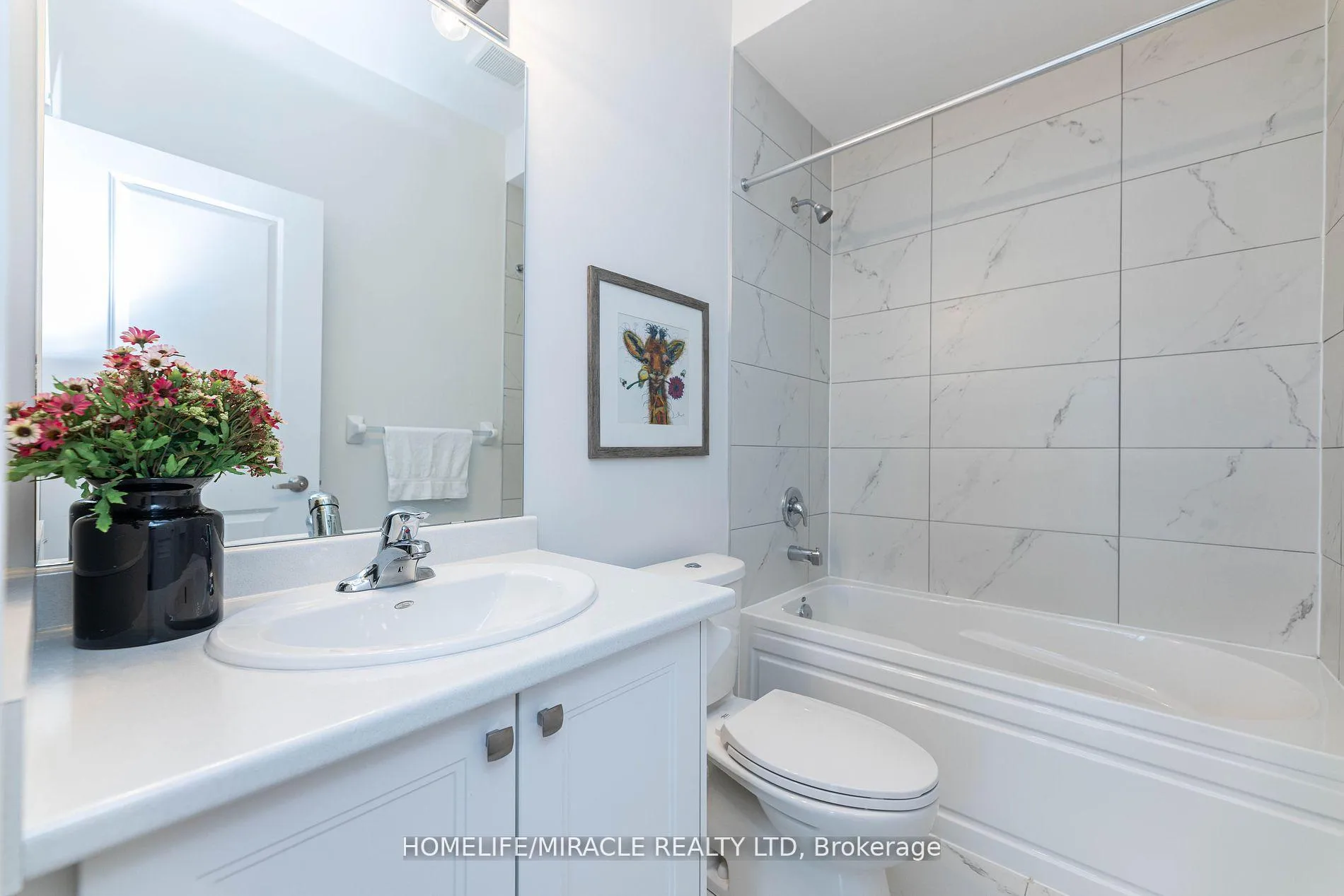 Photo 27 of 413 Tennant Circle, Vaughan, Vellore Village — HOMEH