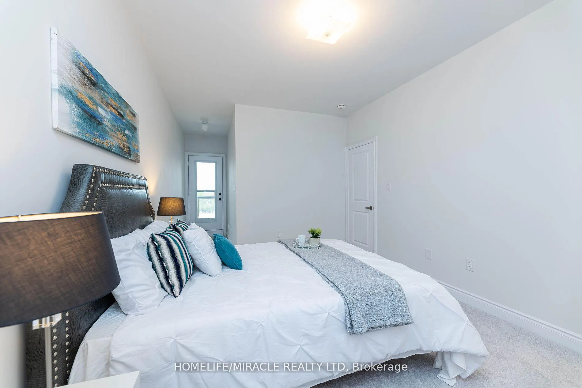 Photo 31 of 413 Tennant Circle, Vaughan, Vellore Village — HOMEH