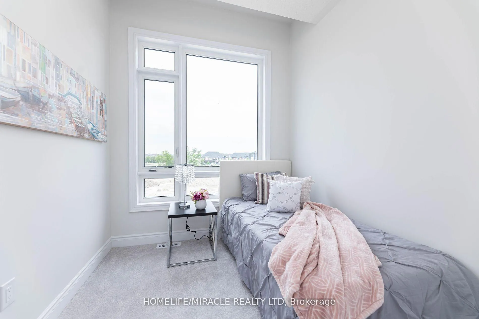 Photo 35 of 413 Tennant Circle, Vaughan, Vellore Village — HOMEH