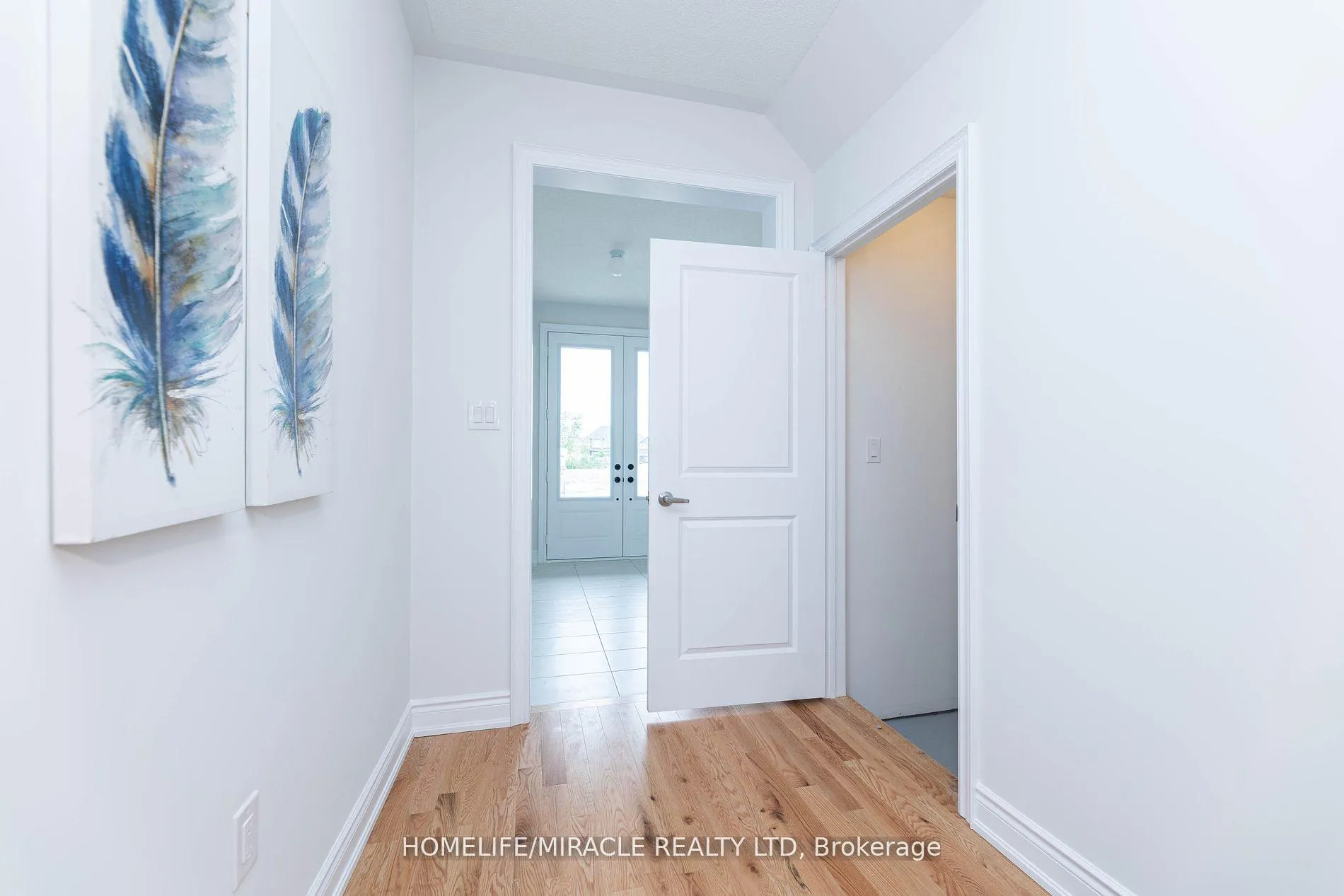 Photo 37 of 413 Tennant Circle, Vaughan, Vellore Village — HOMEH