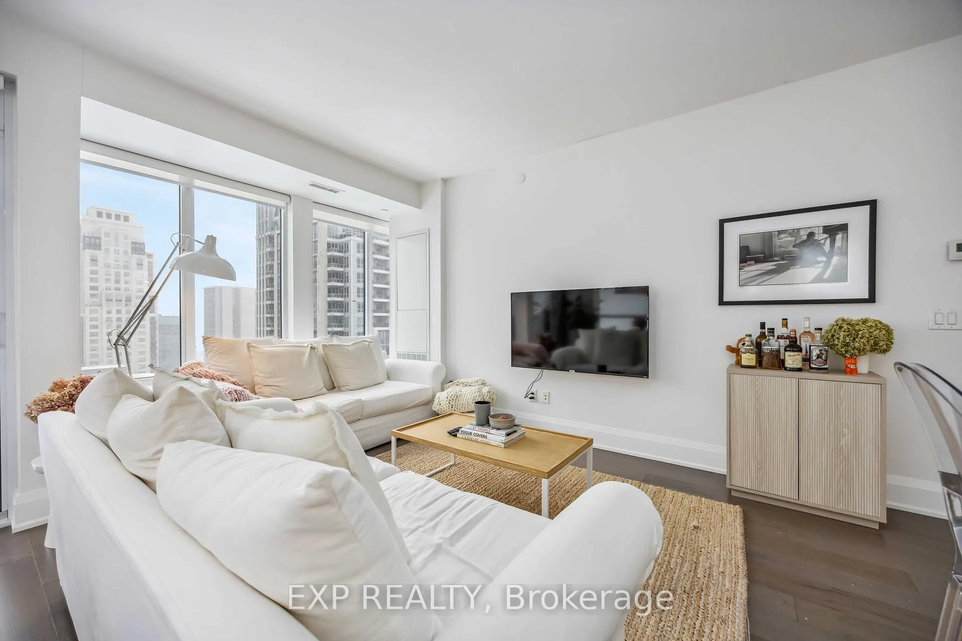 Photo 9 of Unit 1907, 88 Cumberland Street, Toronto, The Annex — HOMEH