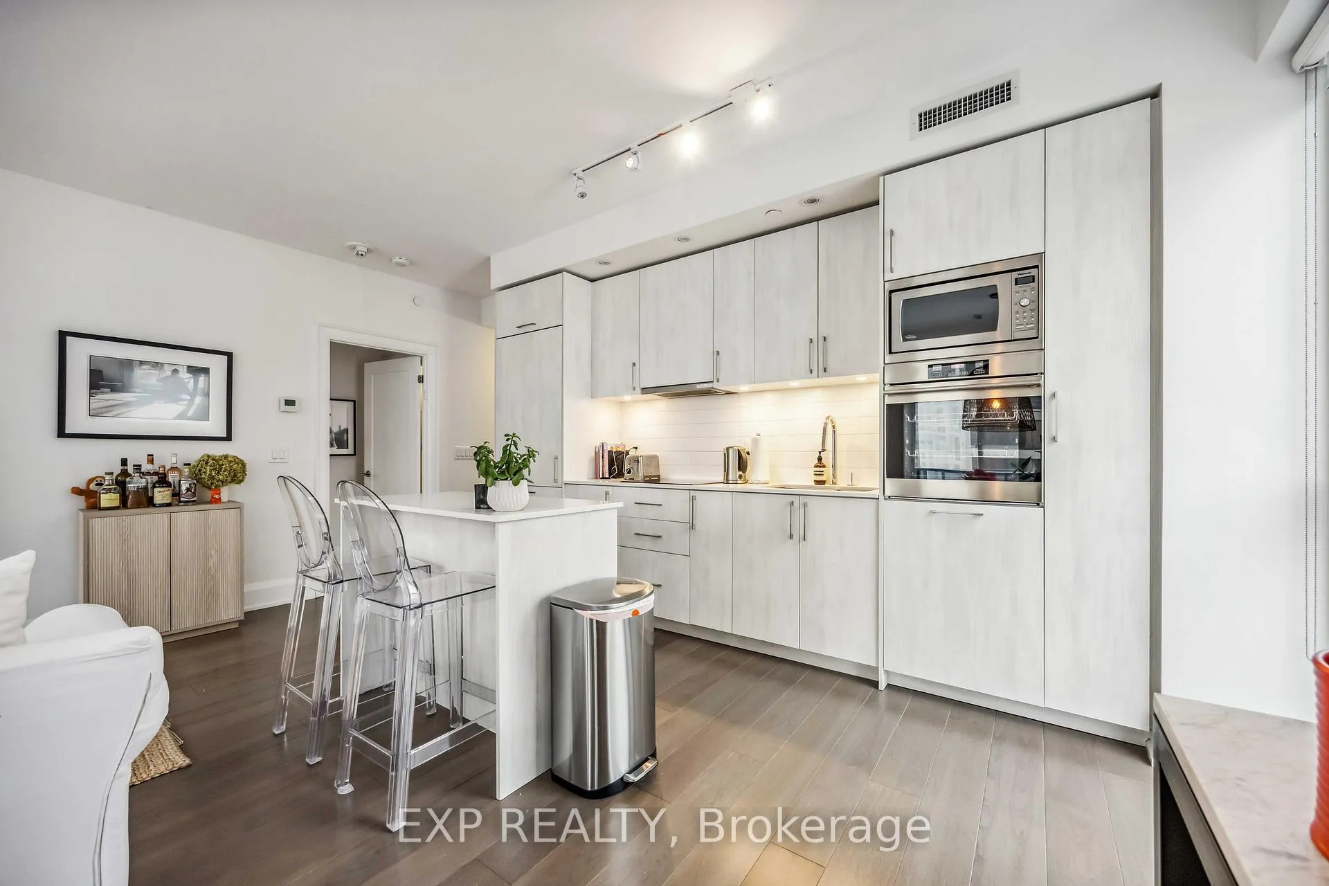 Photo 12 of Unit 1907, 88 Cumberland Street, Toronto, The Annex — HOMEH