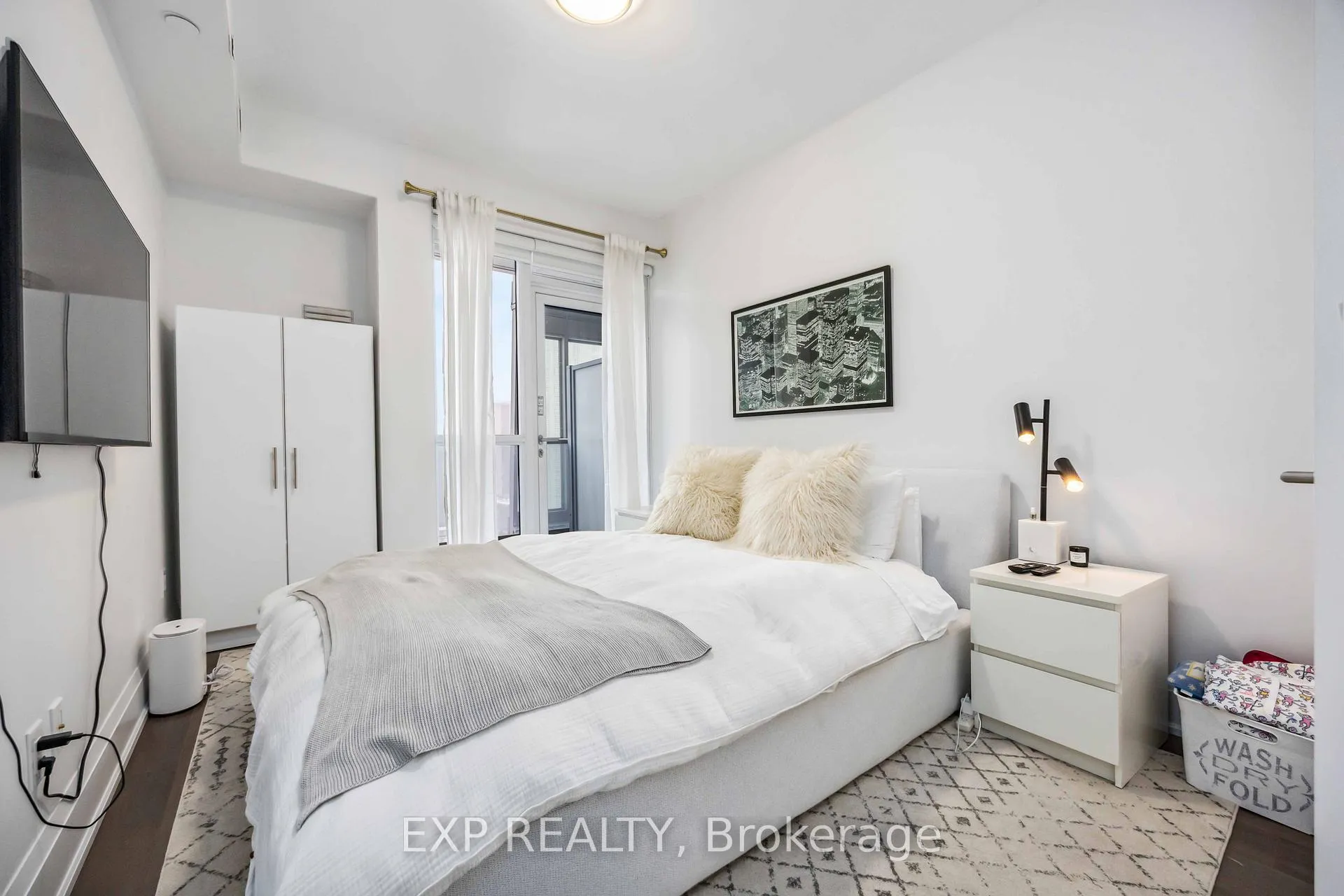 Photo 17 of Unit 1907, 88 Cumberland Street, Toronto, The Annex — HOMEH