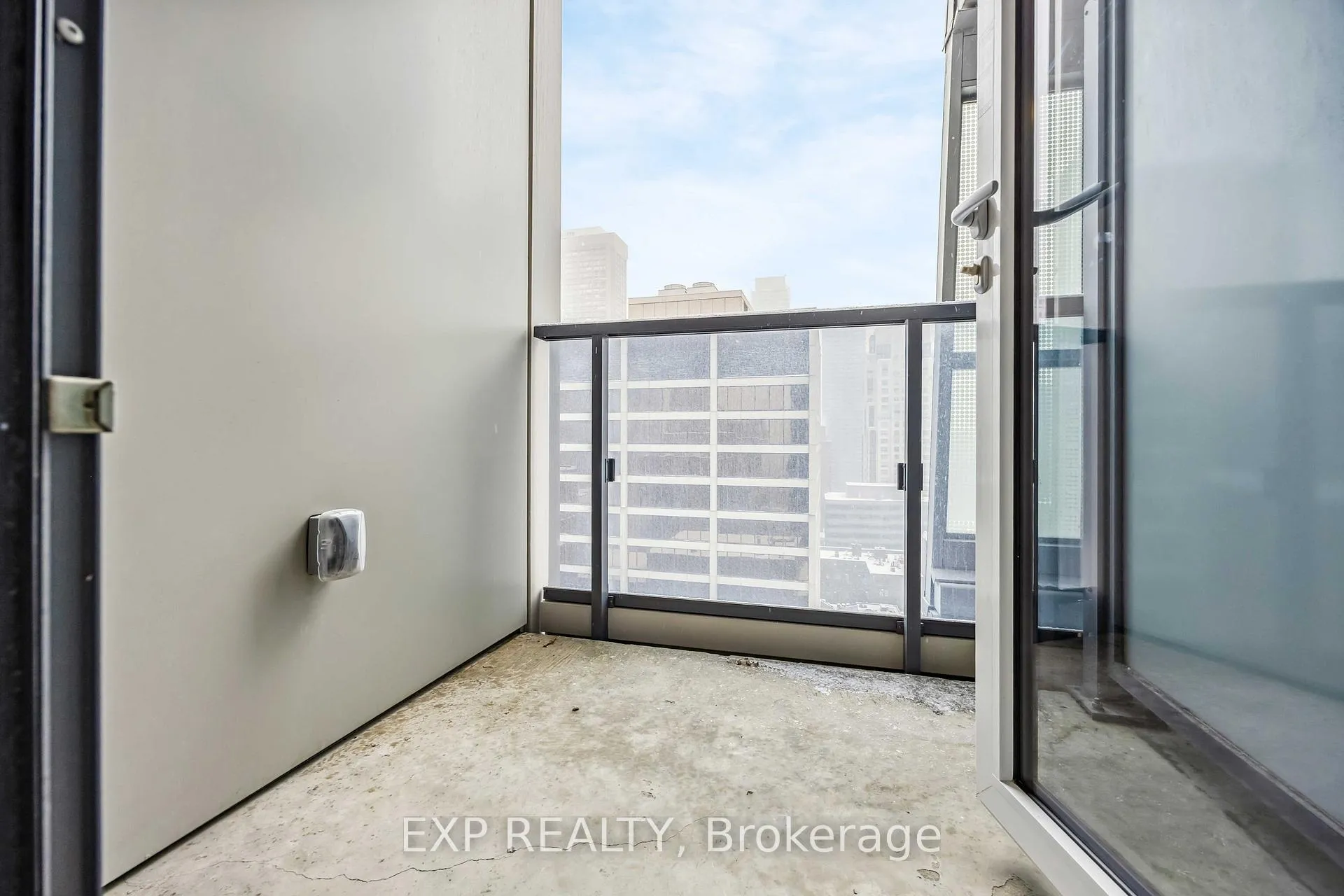 Photo 19 of Unit 1907, 88 Cumberland Street, Toronto, The Annex — HOMEH