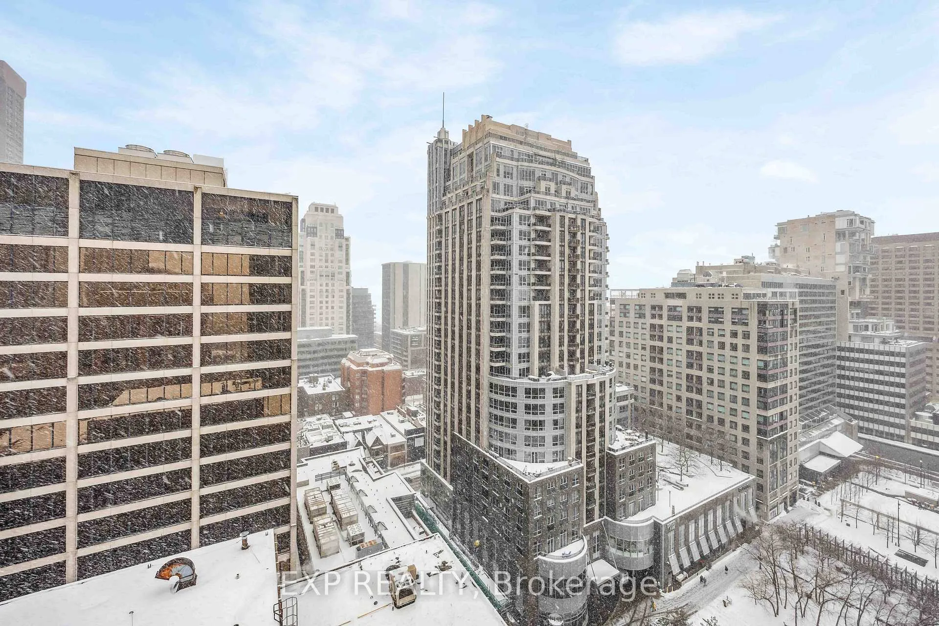 Photo 35 of Unit 1907, 88 Cumberland Street, Toronto, The Annex — HOMEH