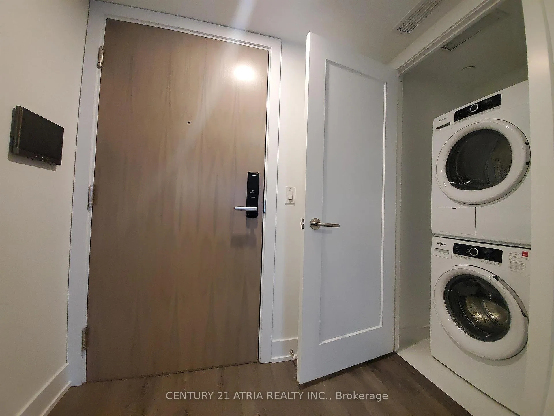 Photo 7 of Unit 705, 575 Bloor Street E, Toronto, North St. James Town — HOMEH