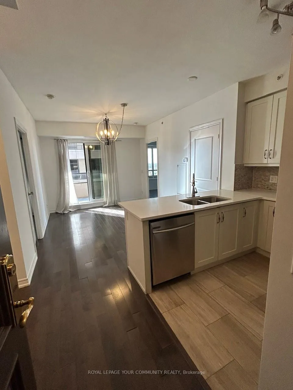 Photo 3 of Unit 1116, 9255 Jane Street, Vaughan, Maple — HOMEH