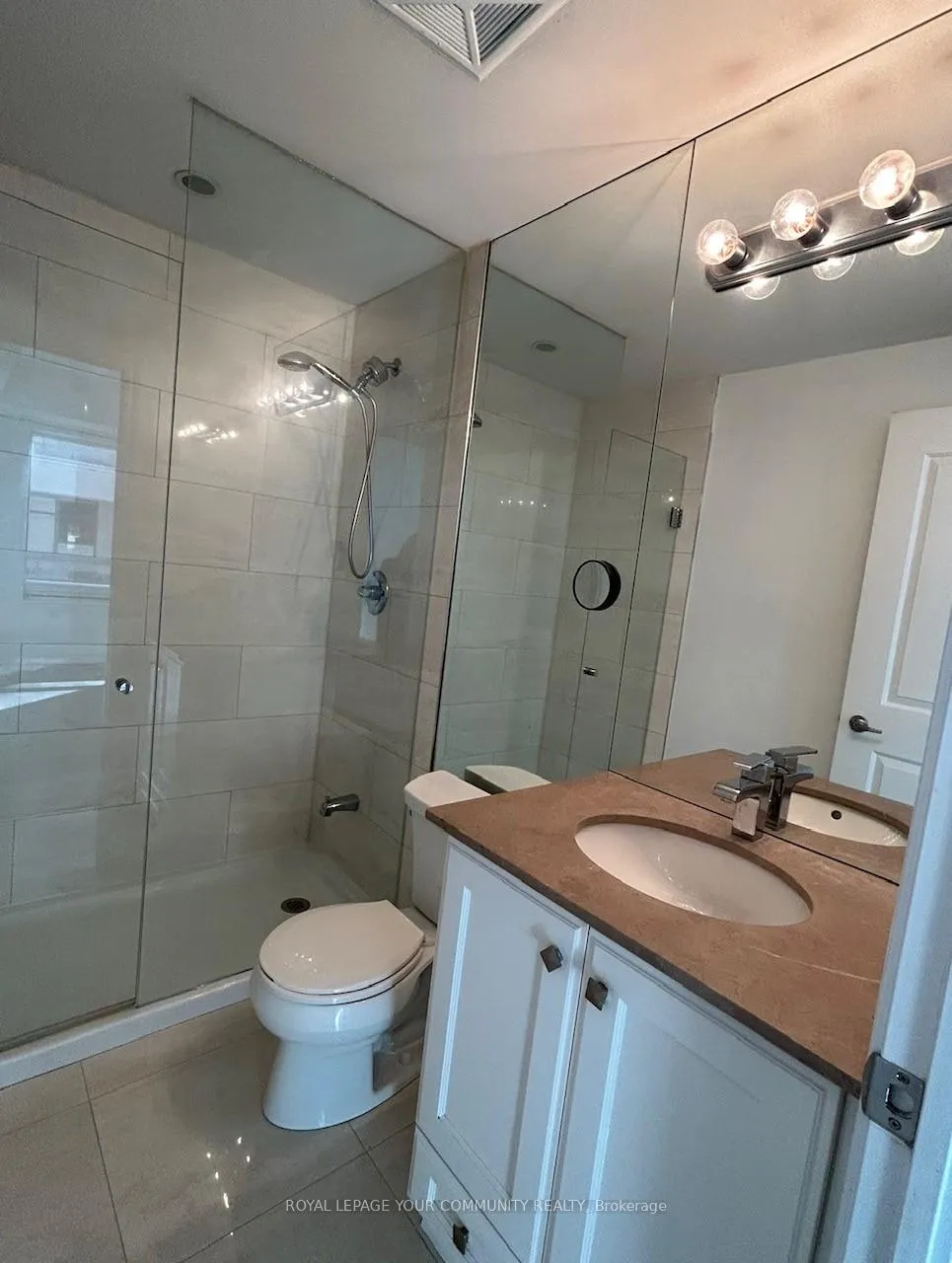 Photo 5 of Unit 1116, 9255 Jane Street, Vaughan, Maple — HOMEH