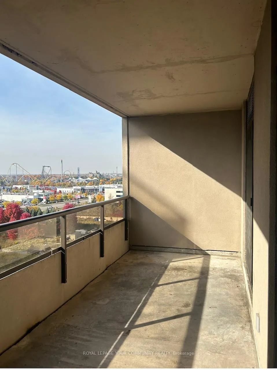 Photo 8 of Unit 1116, 9255 Jane Street, Vaughan, Maple — HOMEH