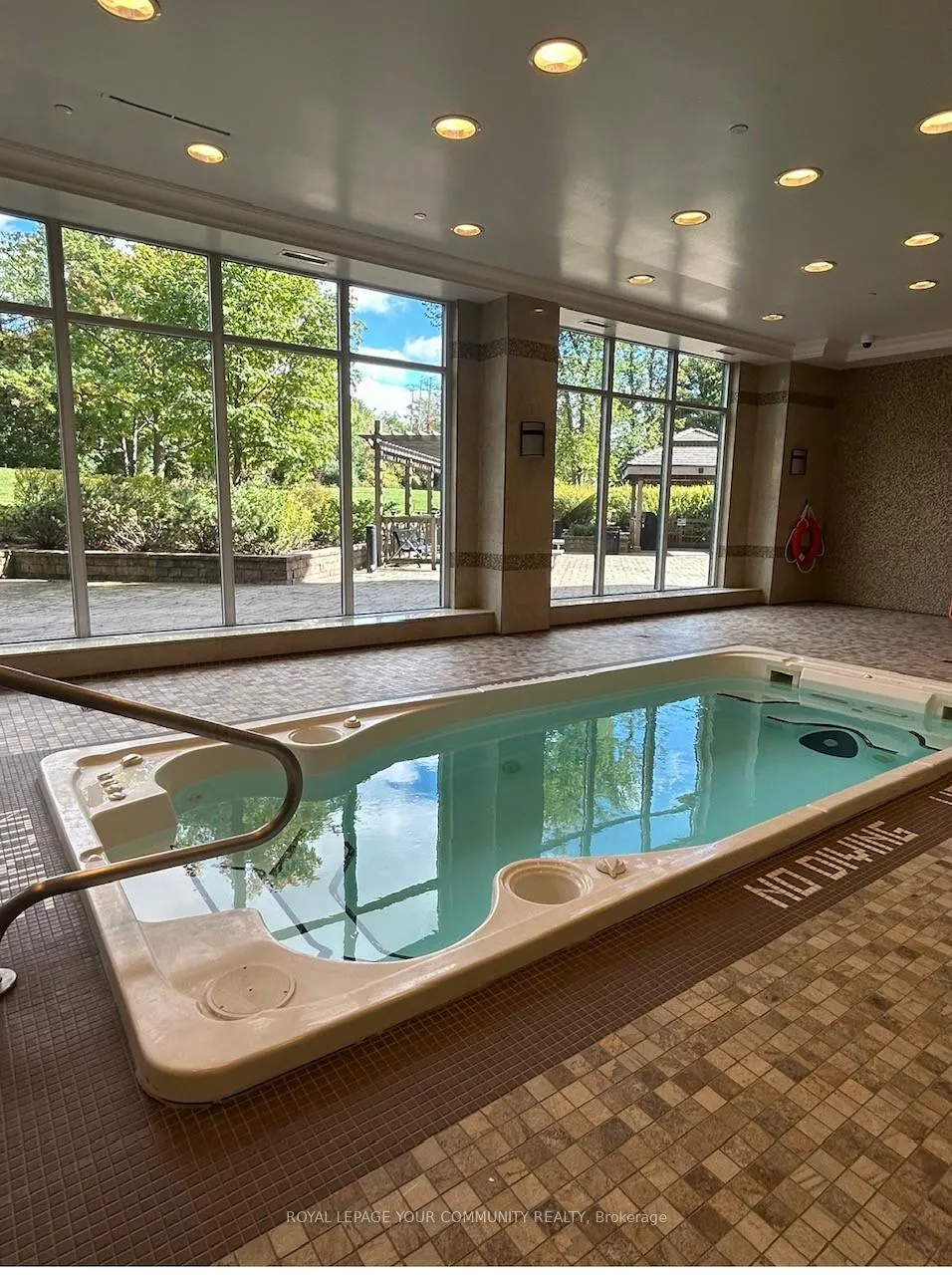Photo 12 of Unit 1116, 9255 Jane Street, Vaughan, Maple — HOMEH