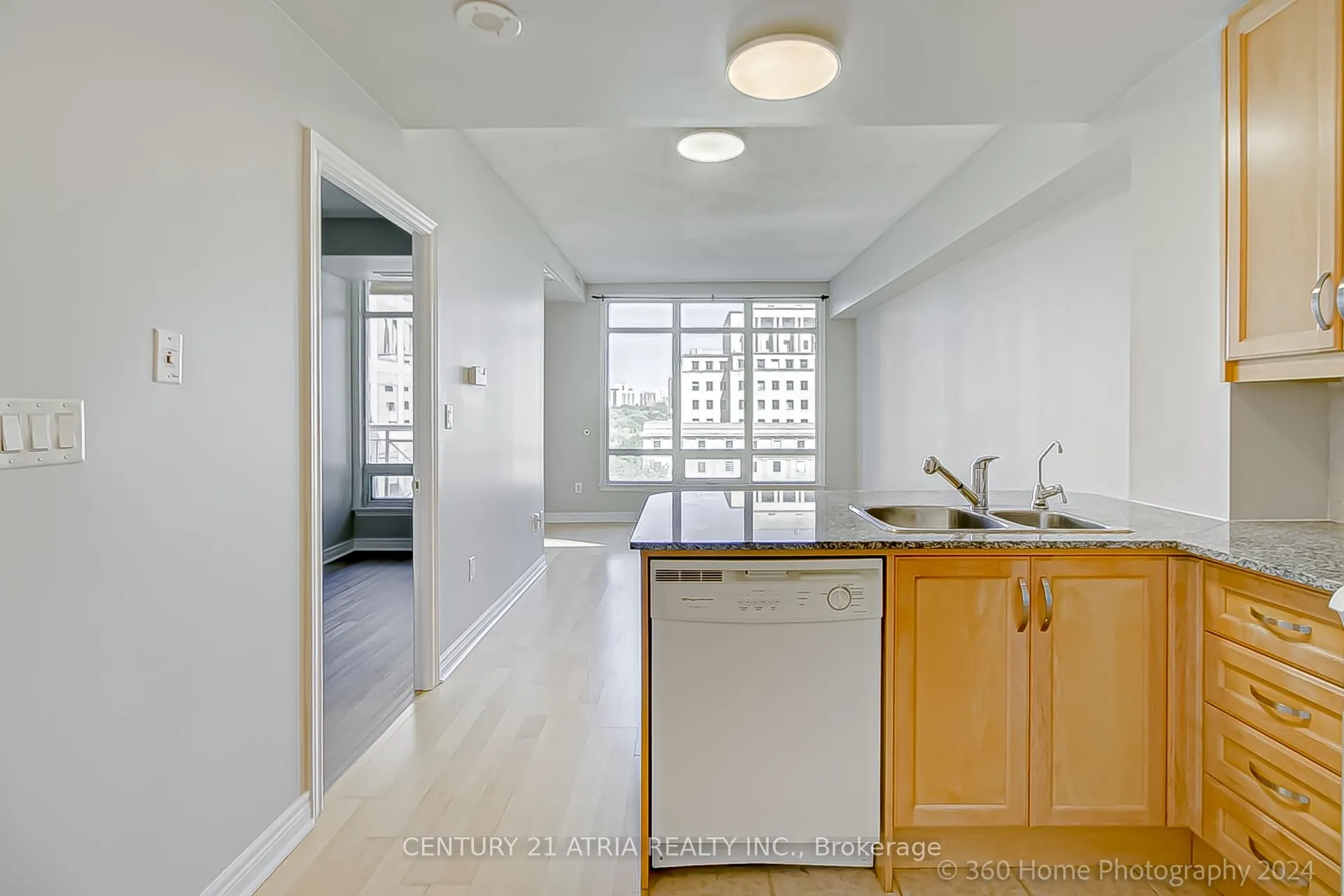 Photo 6 of Unit 1102, 100 Hayden Street, Toronto, Church-Yonge Corridor — HOMEH