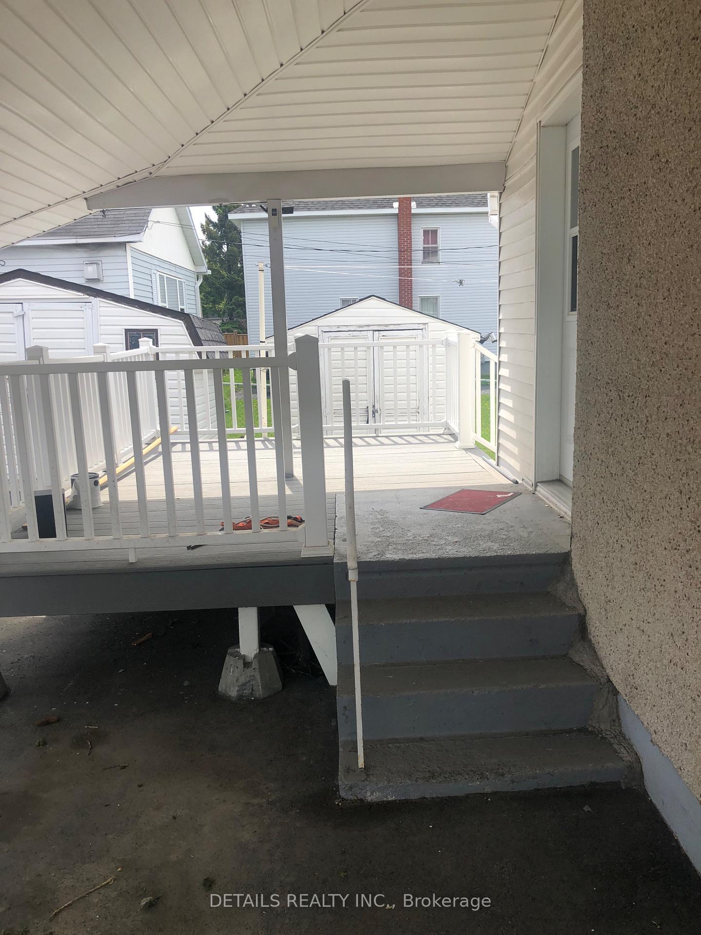 Photo 2 of 238 Prince Arthur Street S, Cornwall — HOMEH
