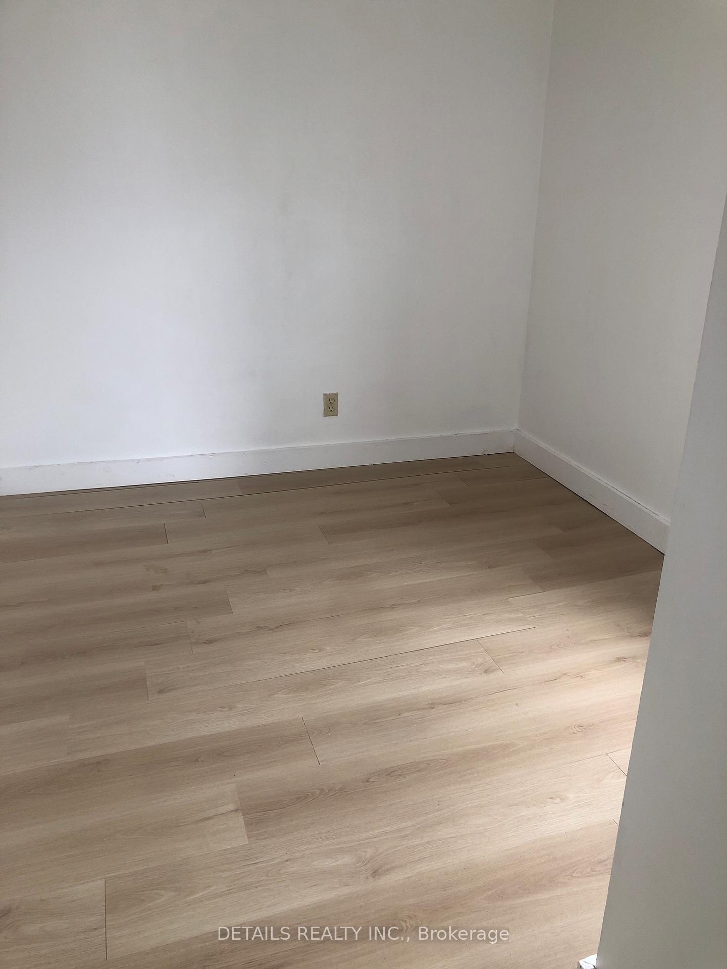 Photo 19 of 238 Prince Arthur Street S, Cornwall — HOMEH