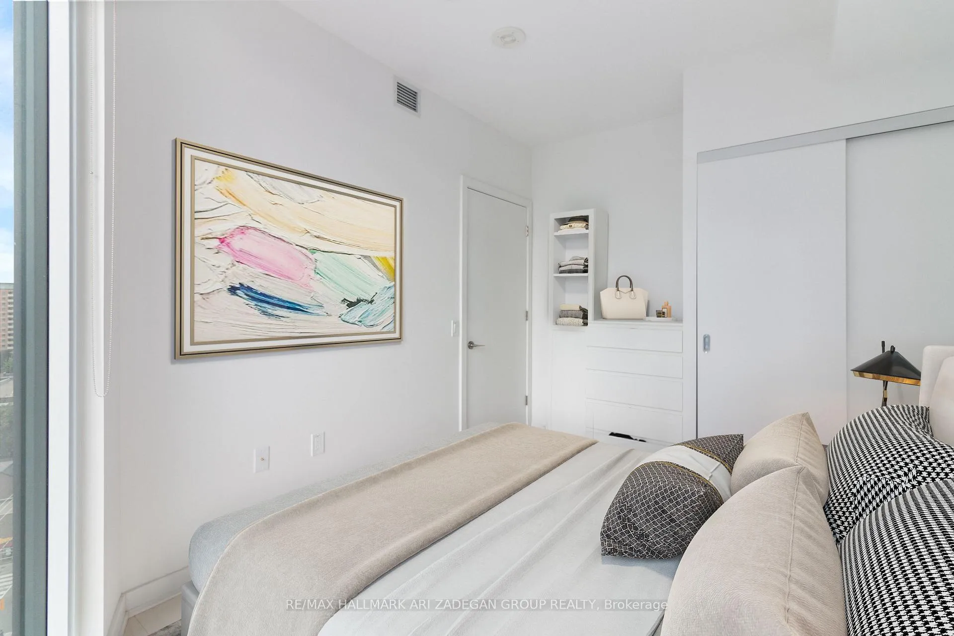 Photo 5 of Unit 1213, 50 Power Street, Toronto, Moss Park — HOMEH