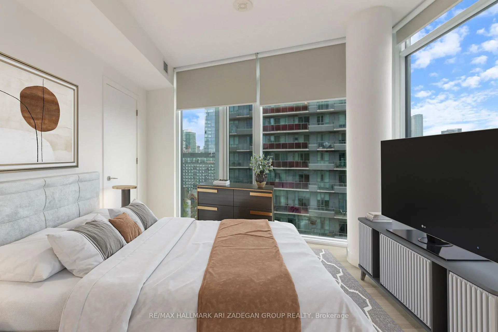 Photo 8 of Unit 1213, 50 Power Street, Toronto, Moss Park — HOMEH