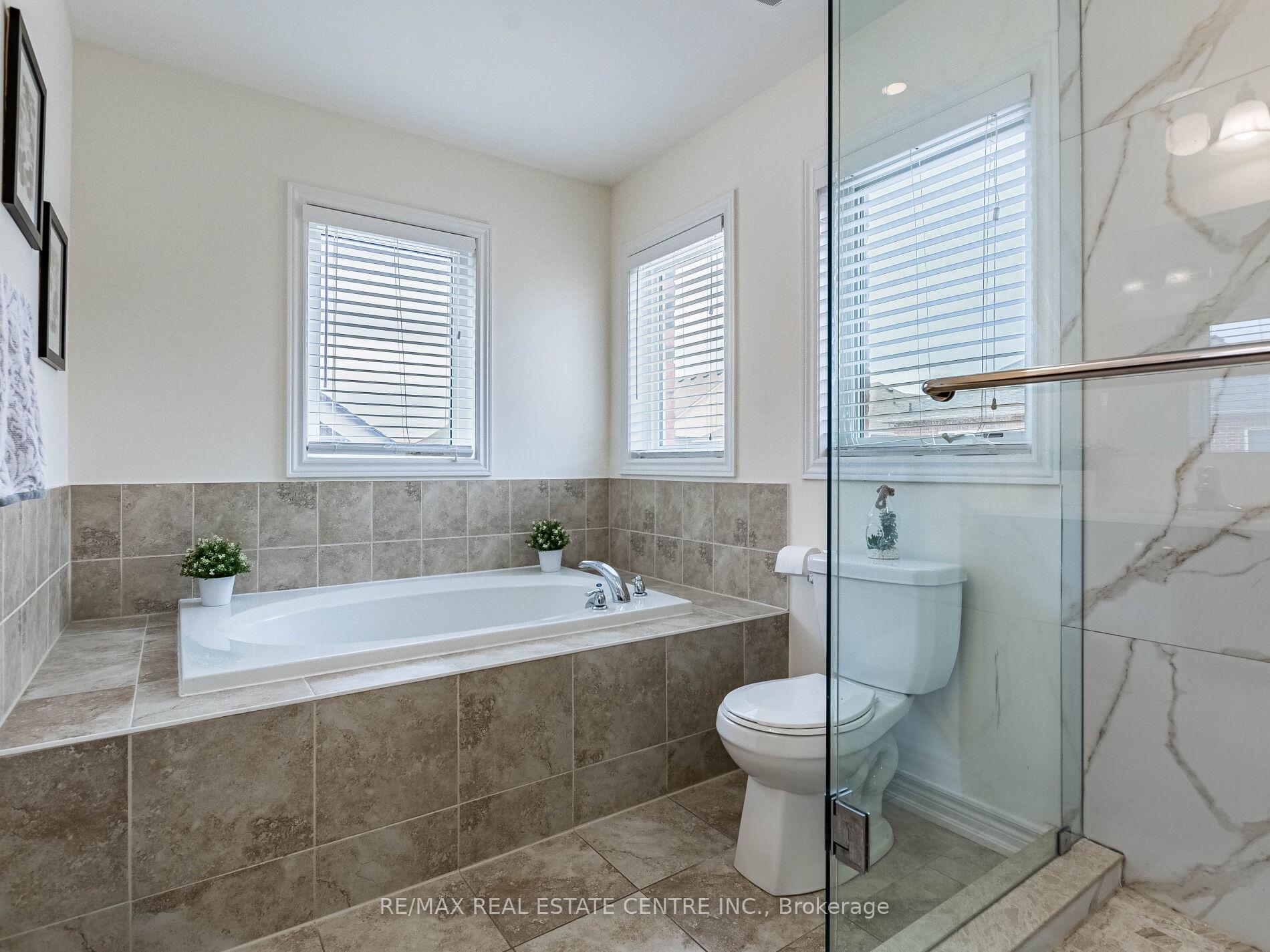 Photo 18 of 72 Mcechearn Crescent, Caledon, Rural Caledon — HOMEH