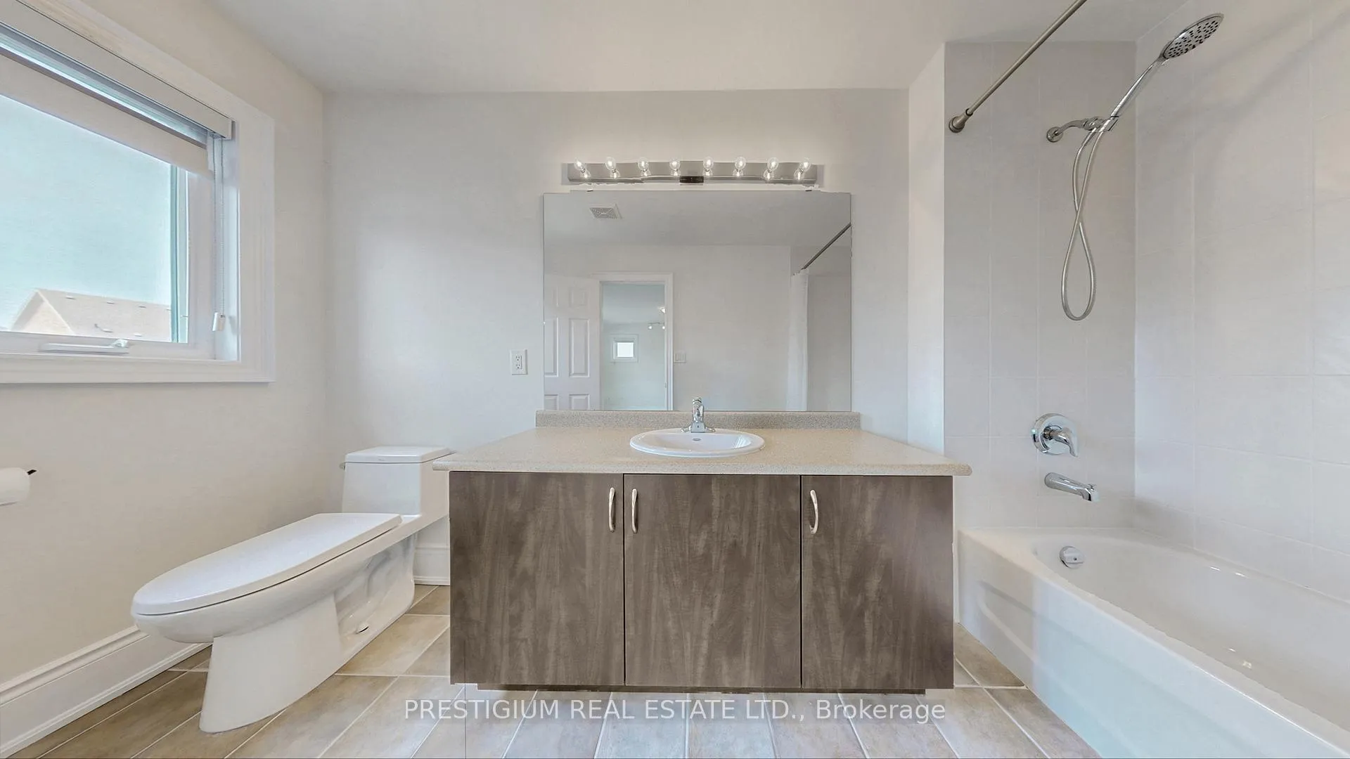 Photo 32 of 38 Dungannon Drive, Markham, Angus Glen — HOMEH