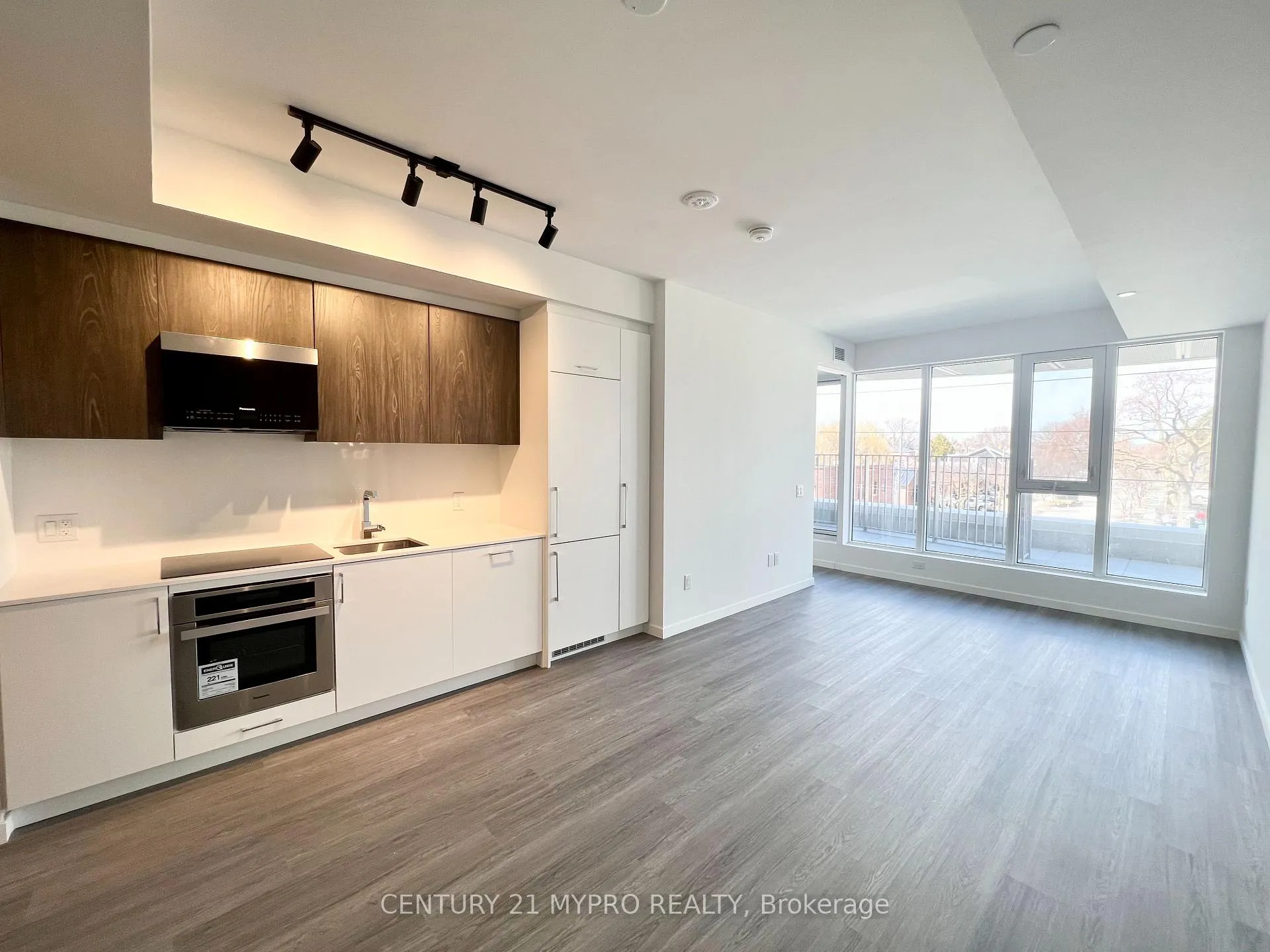 Photo 1 of Unit 315, 689 The Queensway, Etobicoke, Stonegate-Queensway — HOMEH