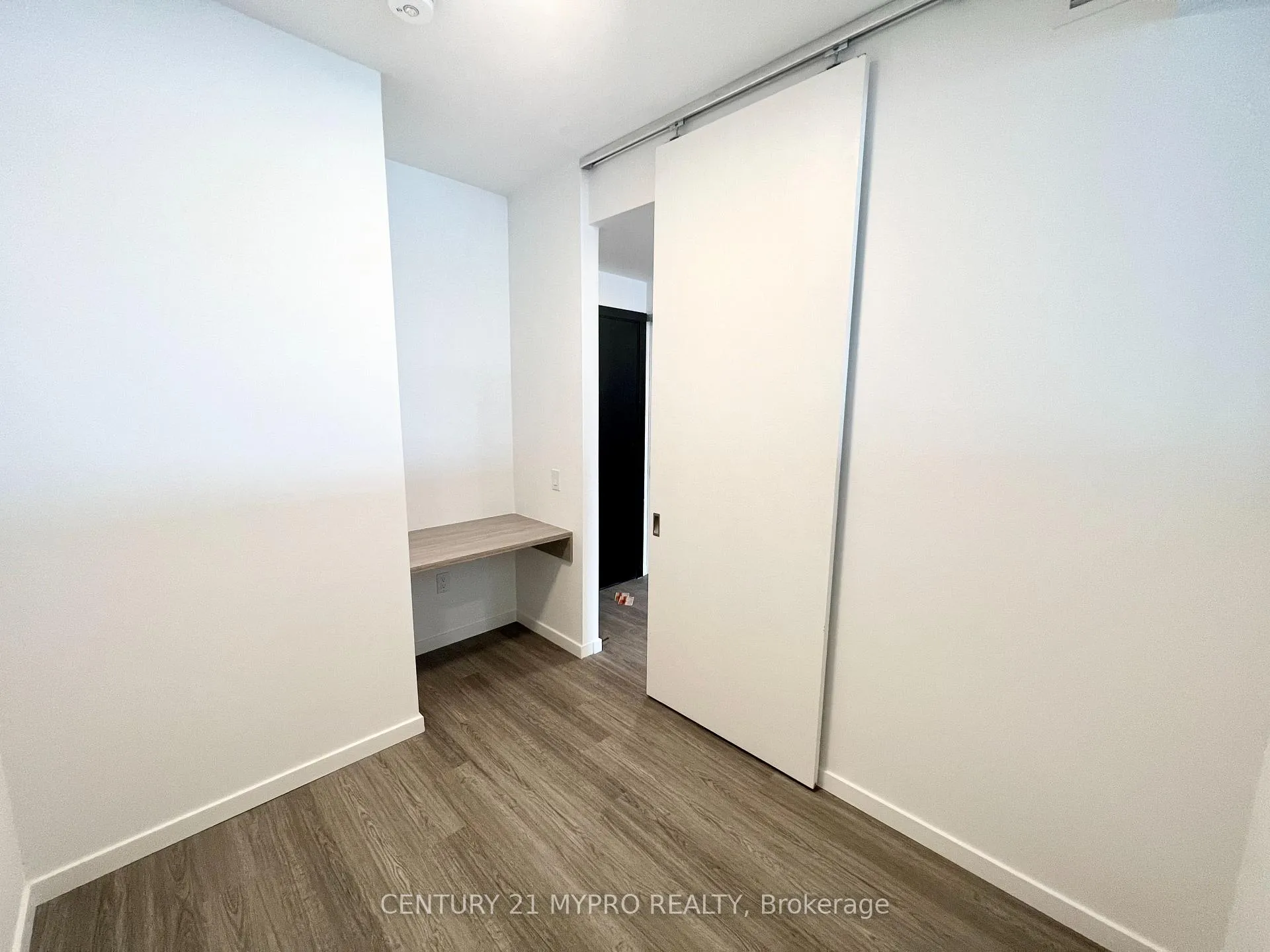 Photo 9 of Unit 315, 689 The Queensway, Etobicoke, Stonegate-Queensway — HOMEH