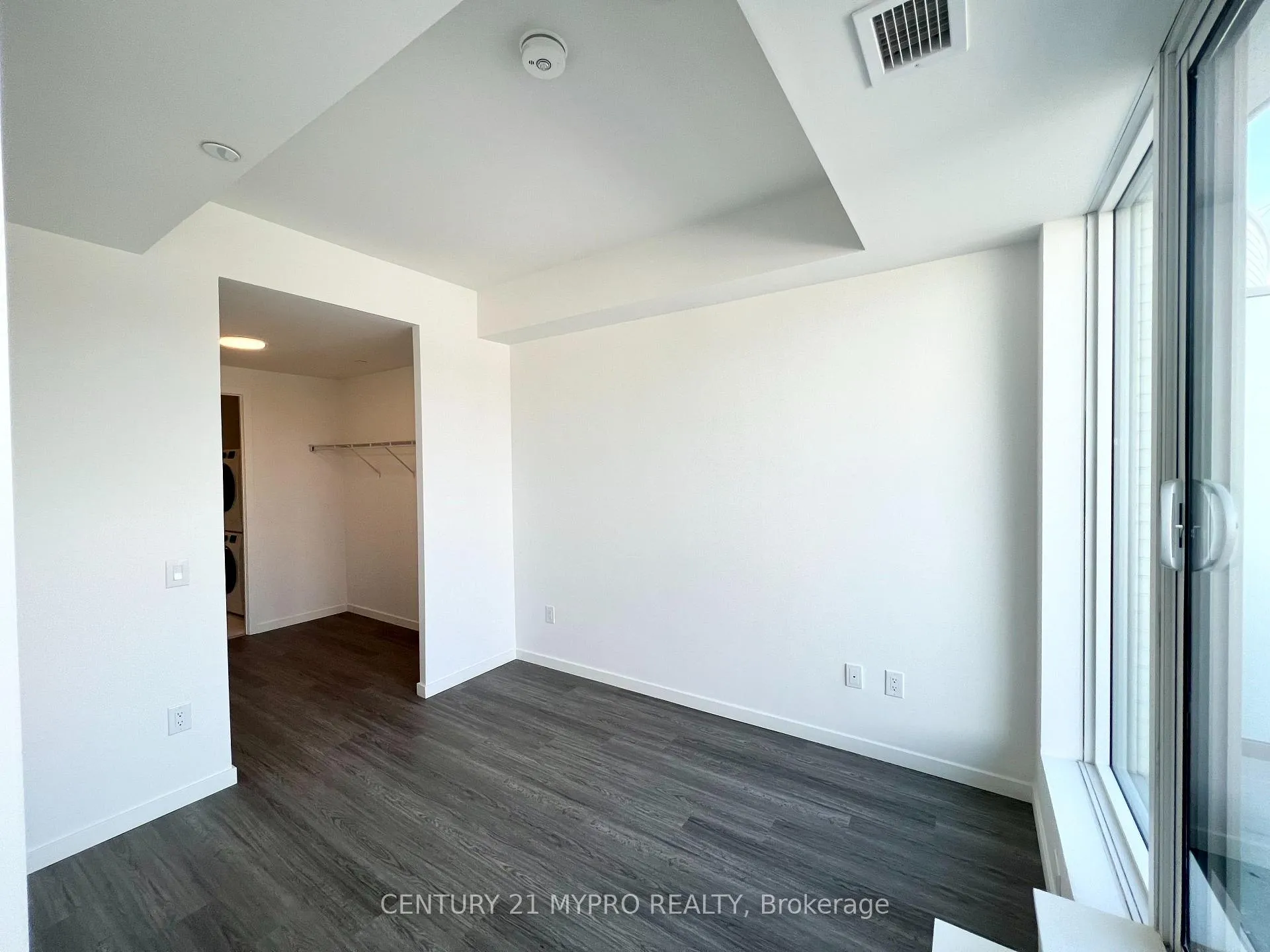 Photo 13 of Unit 315, 689 The Queensway, Etobicoke, Stonegate-Queensway — HOMEH
