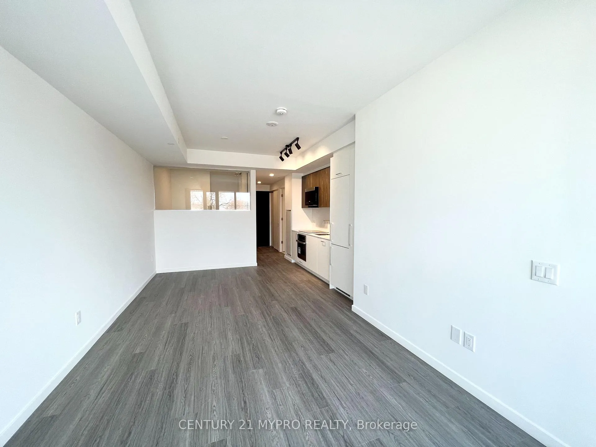 Photo 22 of Unit 315, 689 The Queensway, Etobicoke, Stonegate-Queensway — HOMEH