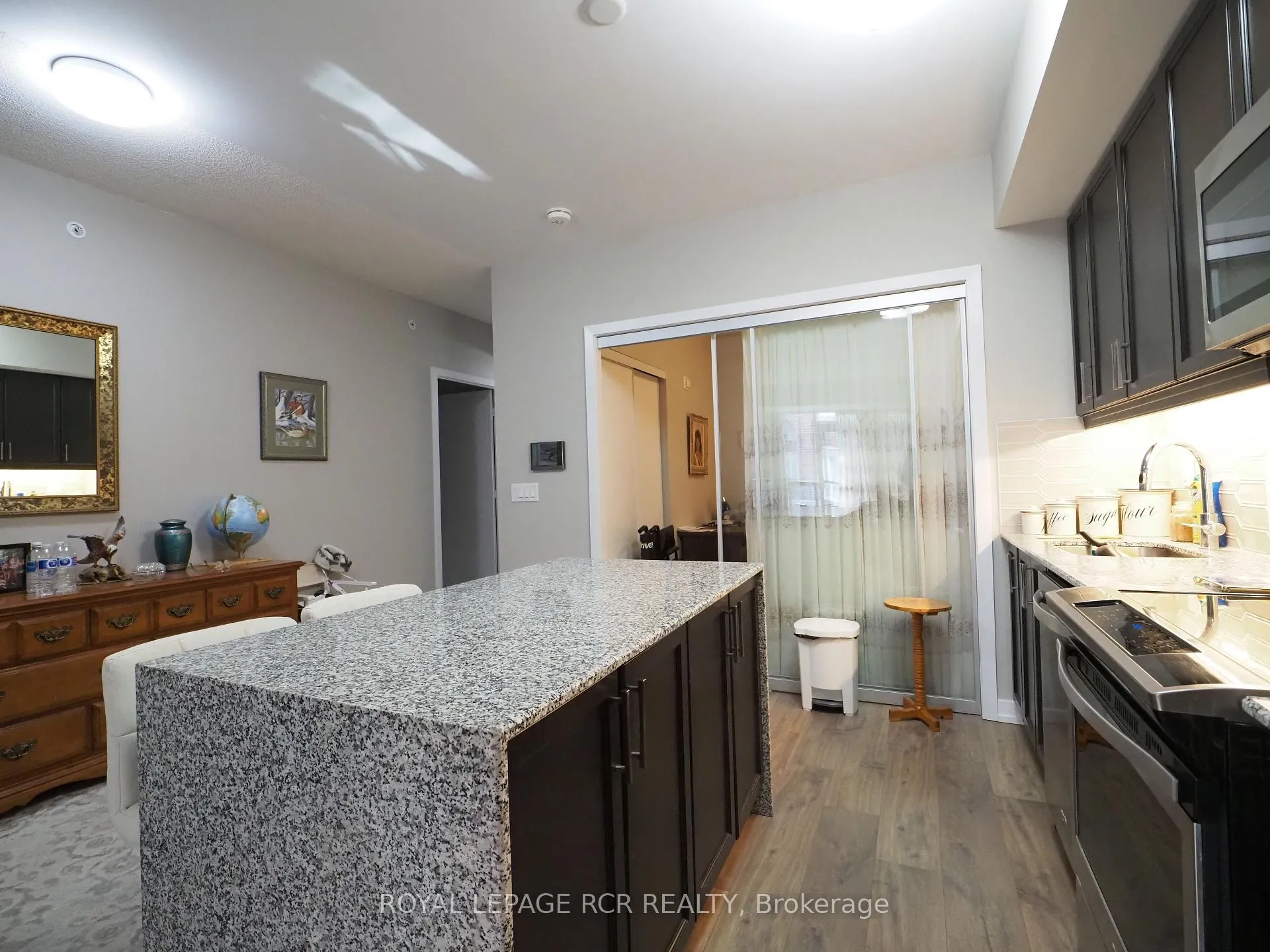 Photo 4 of Unit 208, 50 Ann Street, Caledon, Bolton West — HOMEH