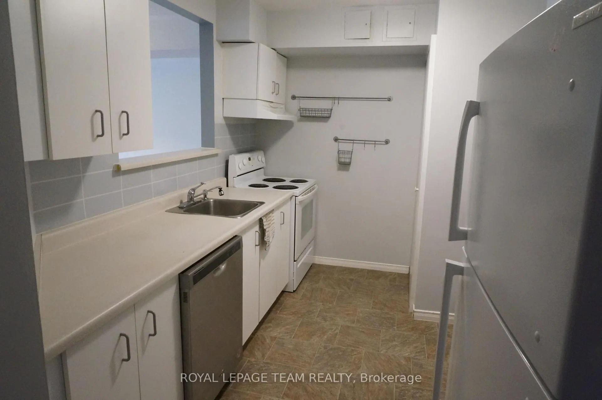 Photo 18 of Unit 217, 316 Lorry Greenberg Drive, Ottawa, Hunt Club Park/Greenboro — HOMEH