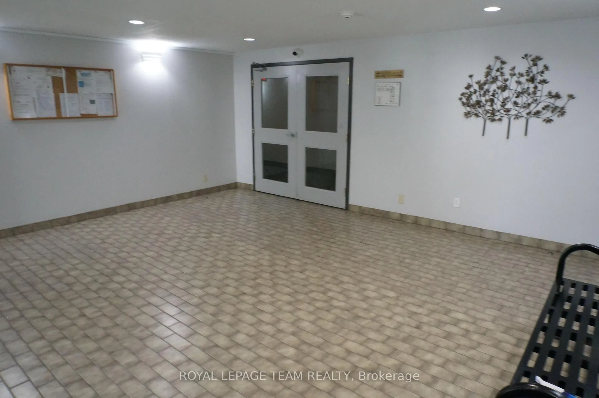 Photo 23 of Unit 217, 316 Lorry Greenberg Drive, Ottawa, Hunt Club Park/Greenboro — HOMEH
