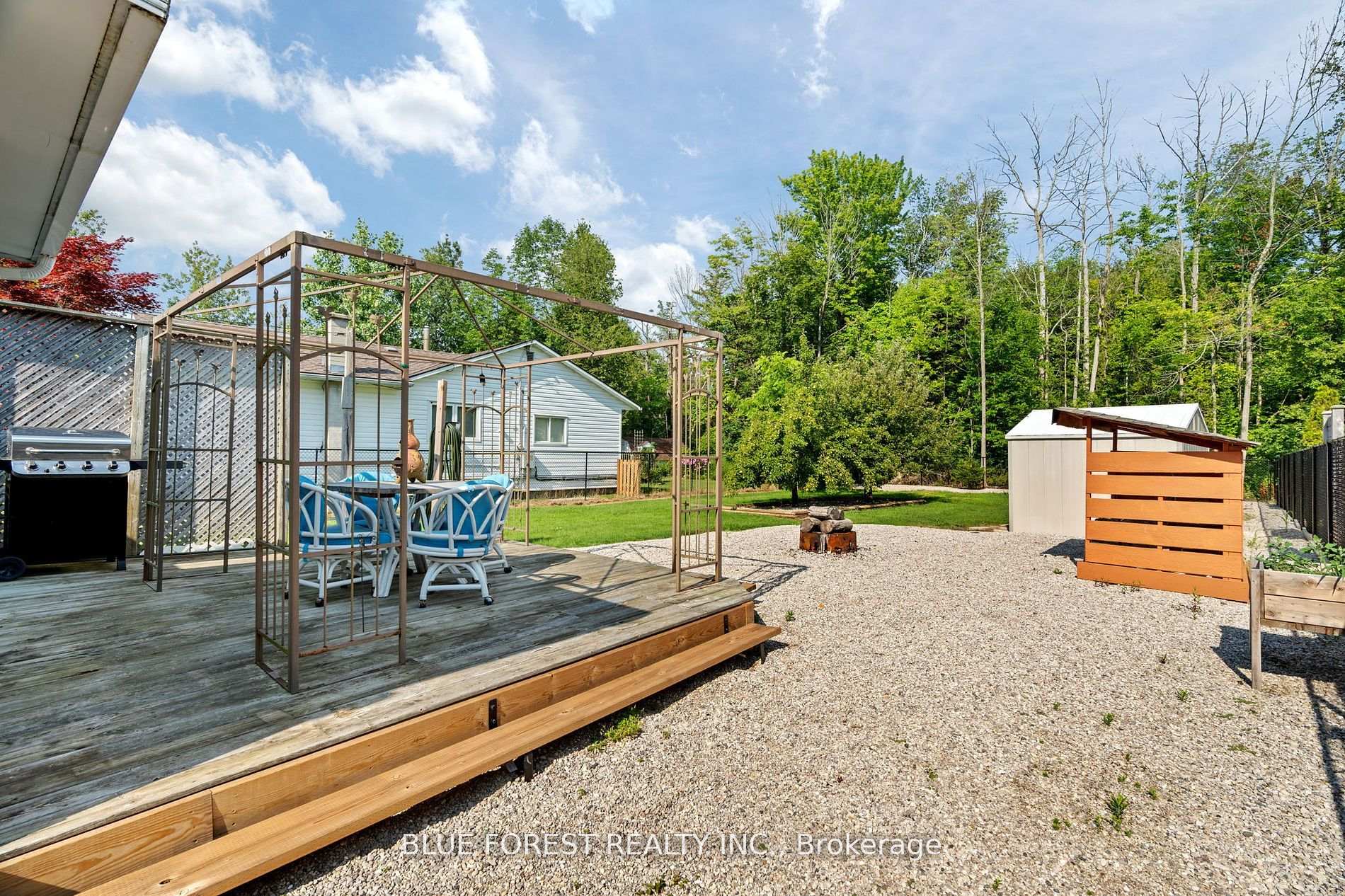 Photo 29 of 7 Andrews Cres Acres, Goderich, Goderich (Town) — HOMEH
