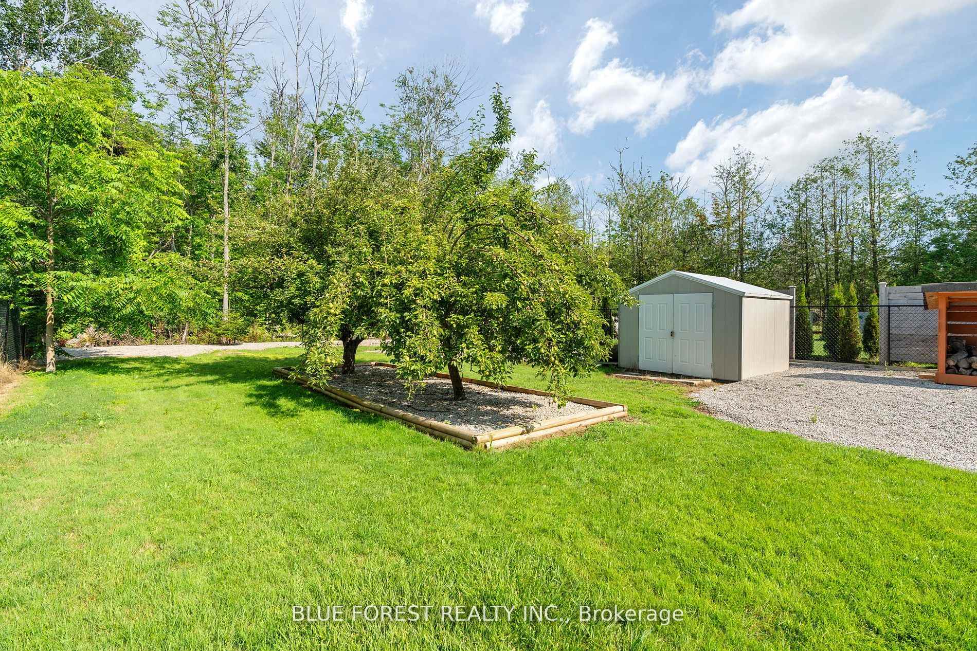 Photo 33 of 7 Andrews Cres Acres, Goderich, Goderich (Town) — HOMEH